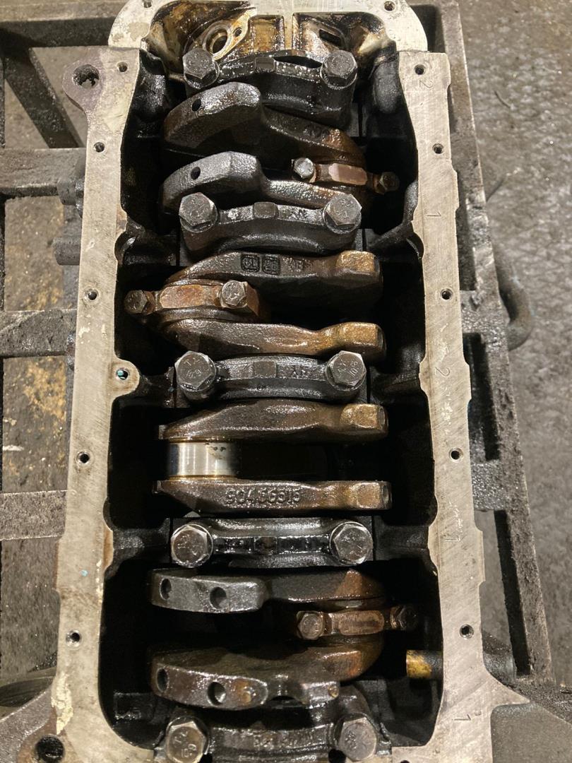 Блок двигателя