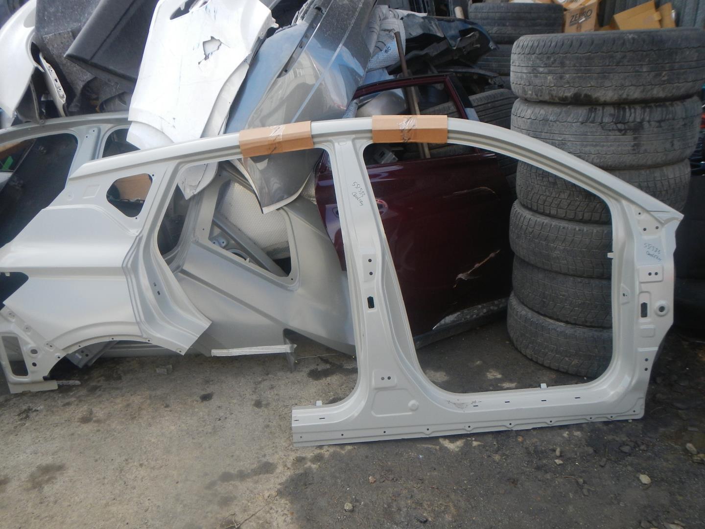 Кузовной элемент