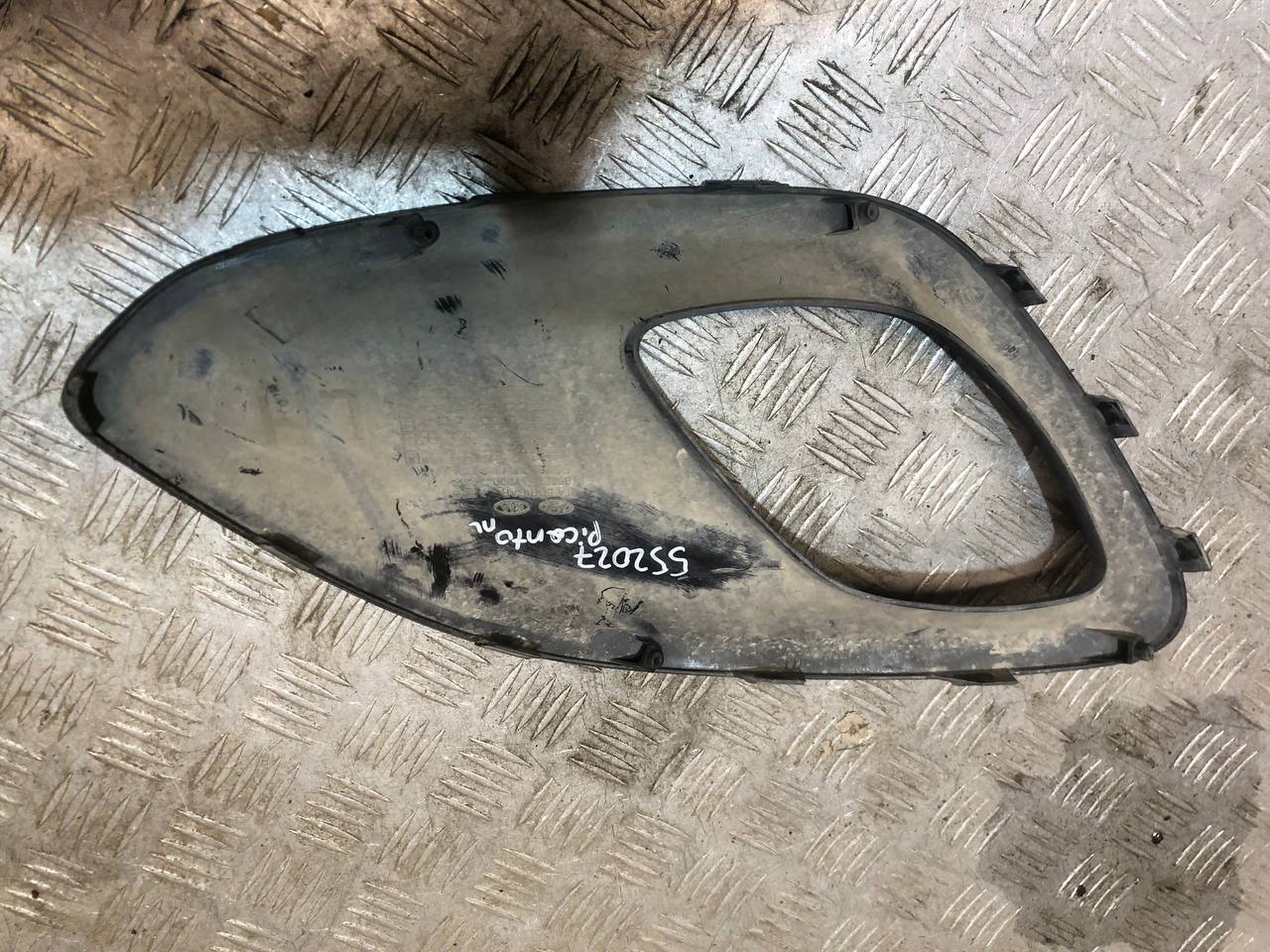 Решетка в бампер левая