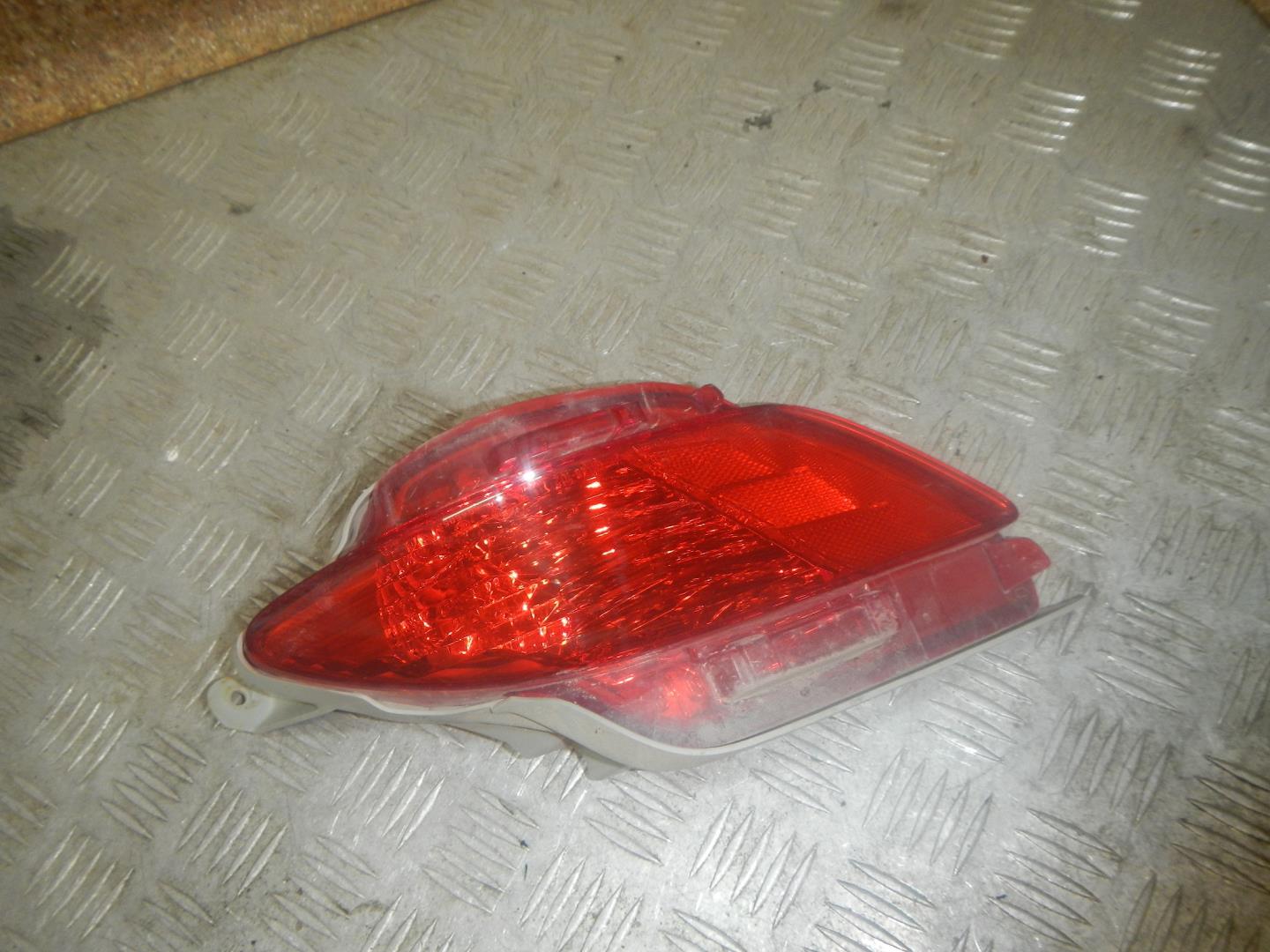 Фонарь задний противотуманный