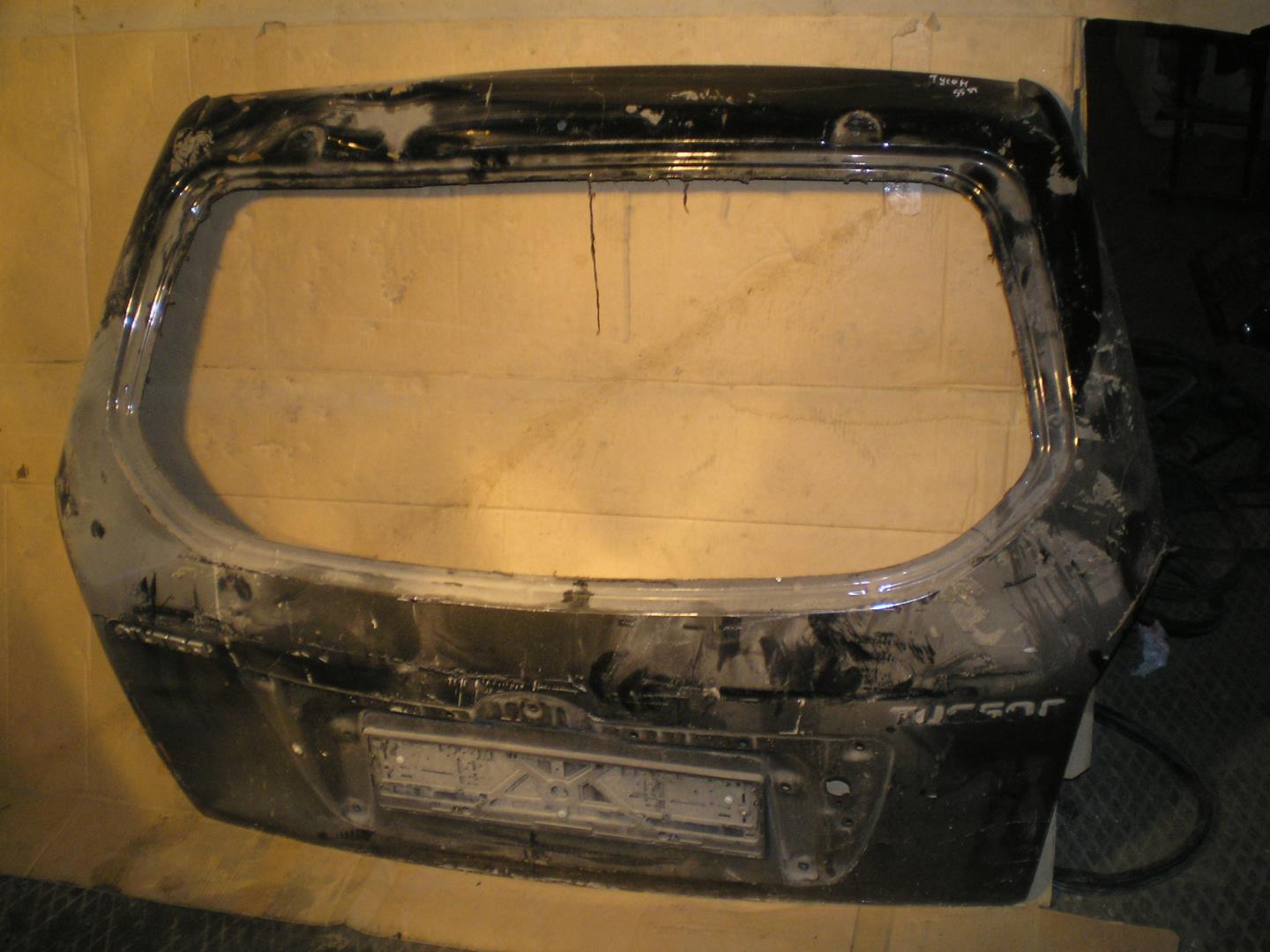 Дверь багажника