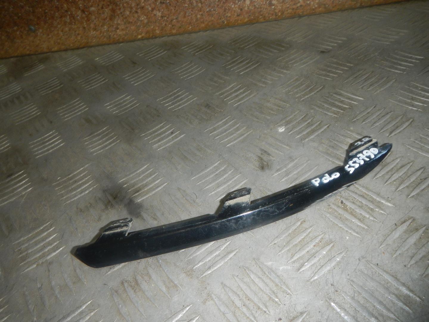 Молдинг заднего бампера