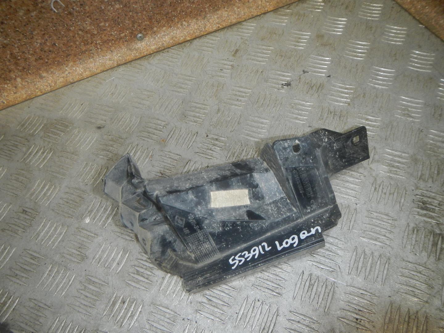 Воздуховод радиатора левый