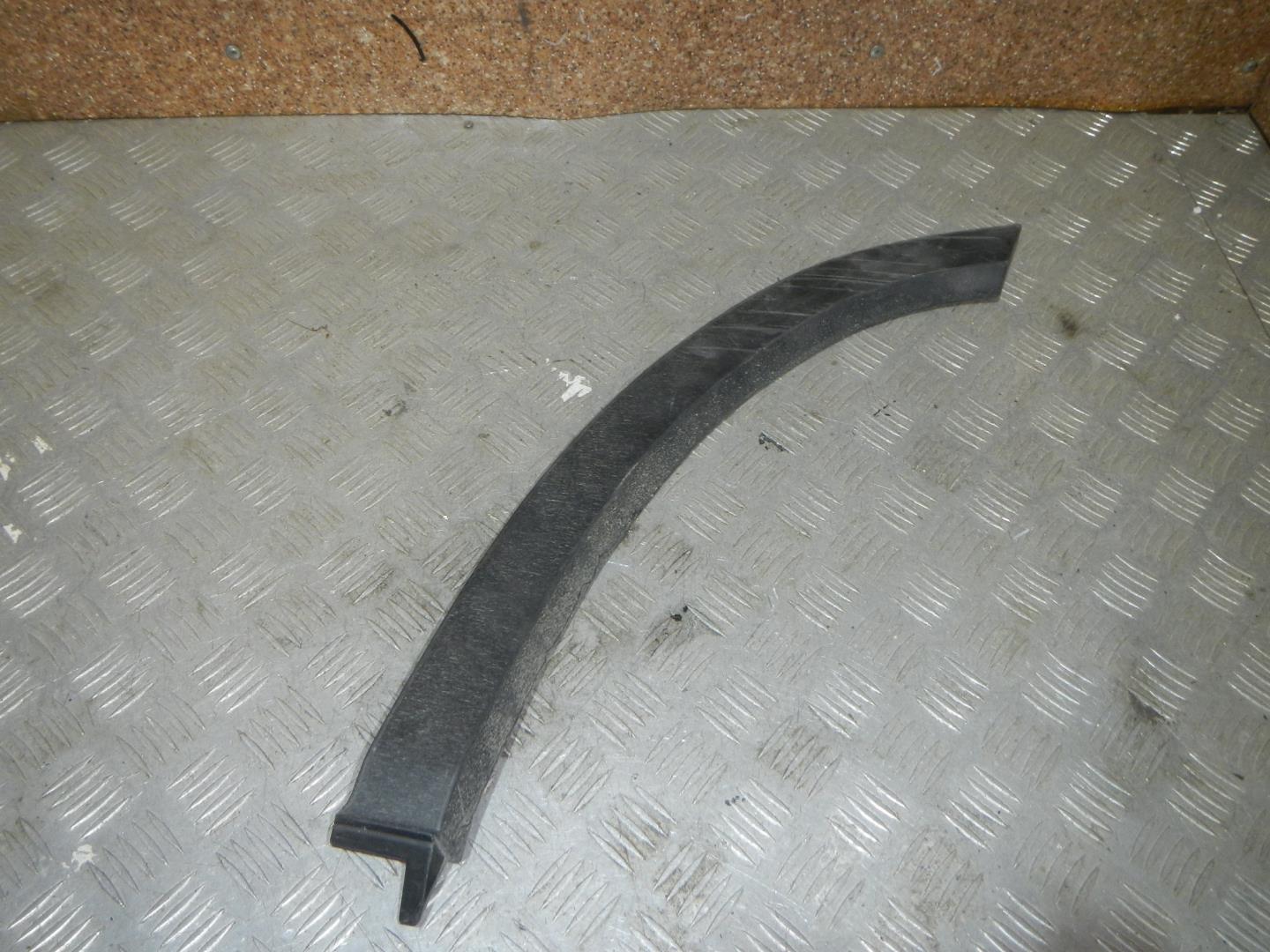 Накладка двери задней левой