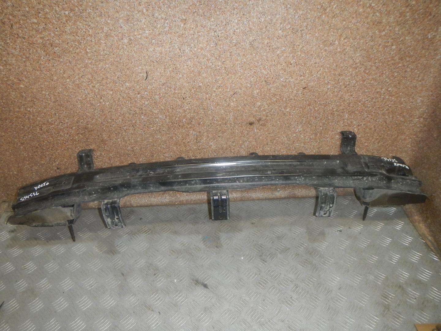 Усилитель заднего бампера