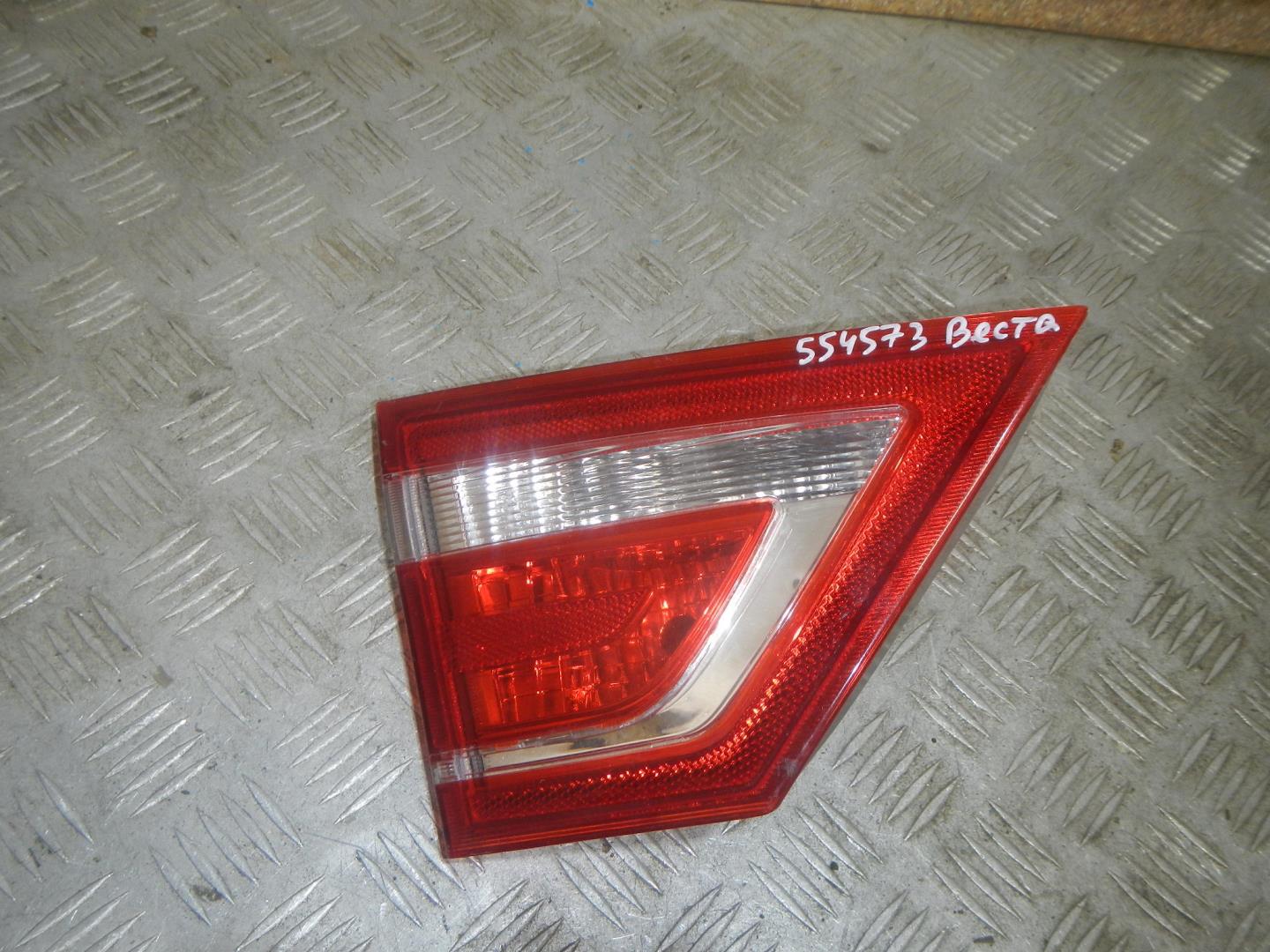 Фонарь задний внутренний левый