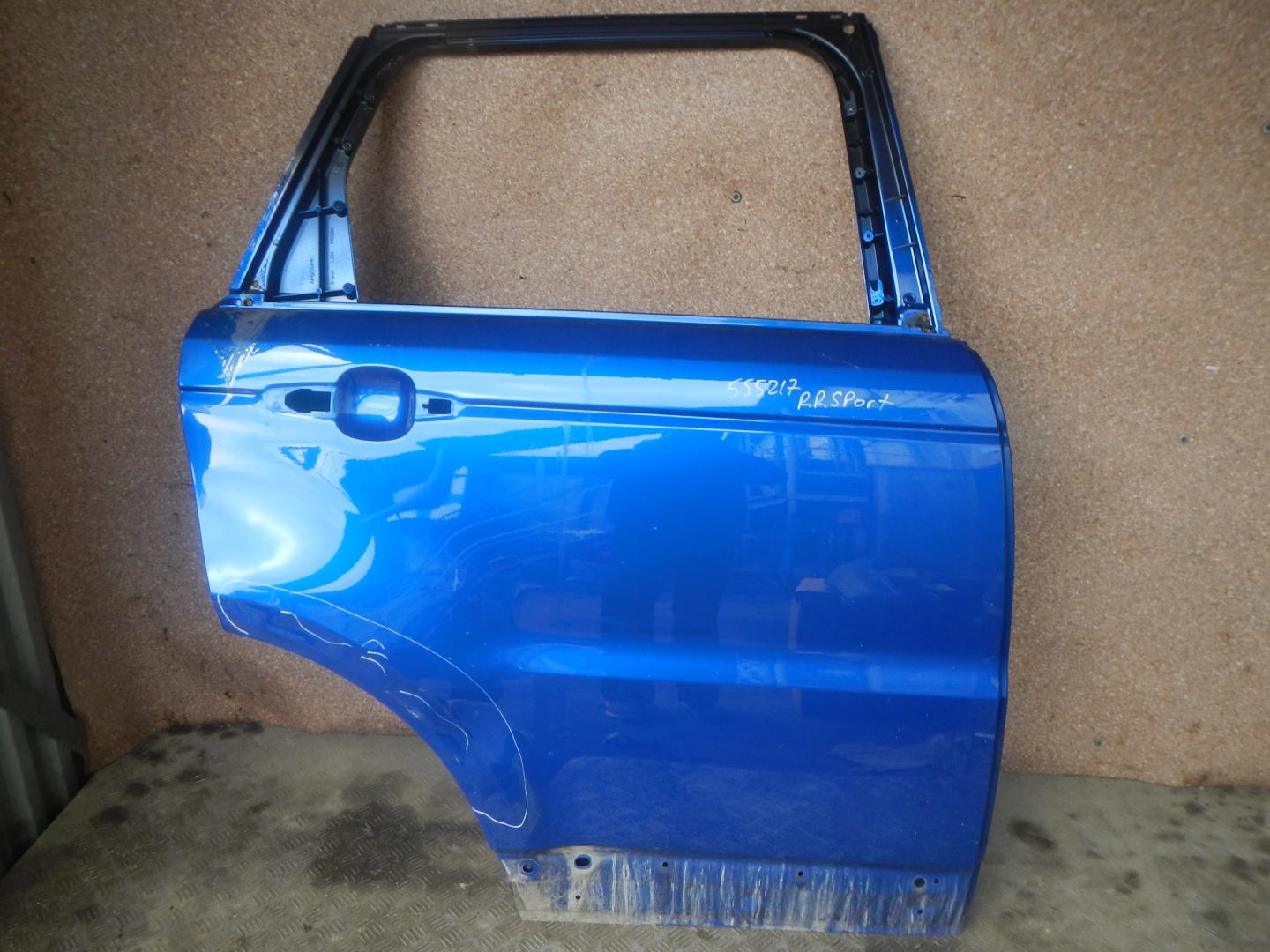 Дверь задняя правая