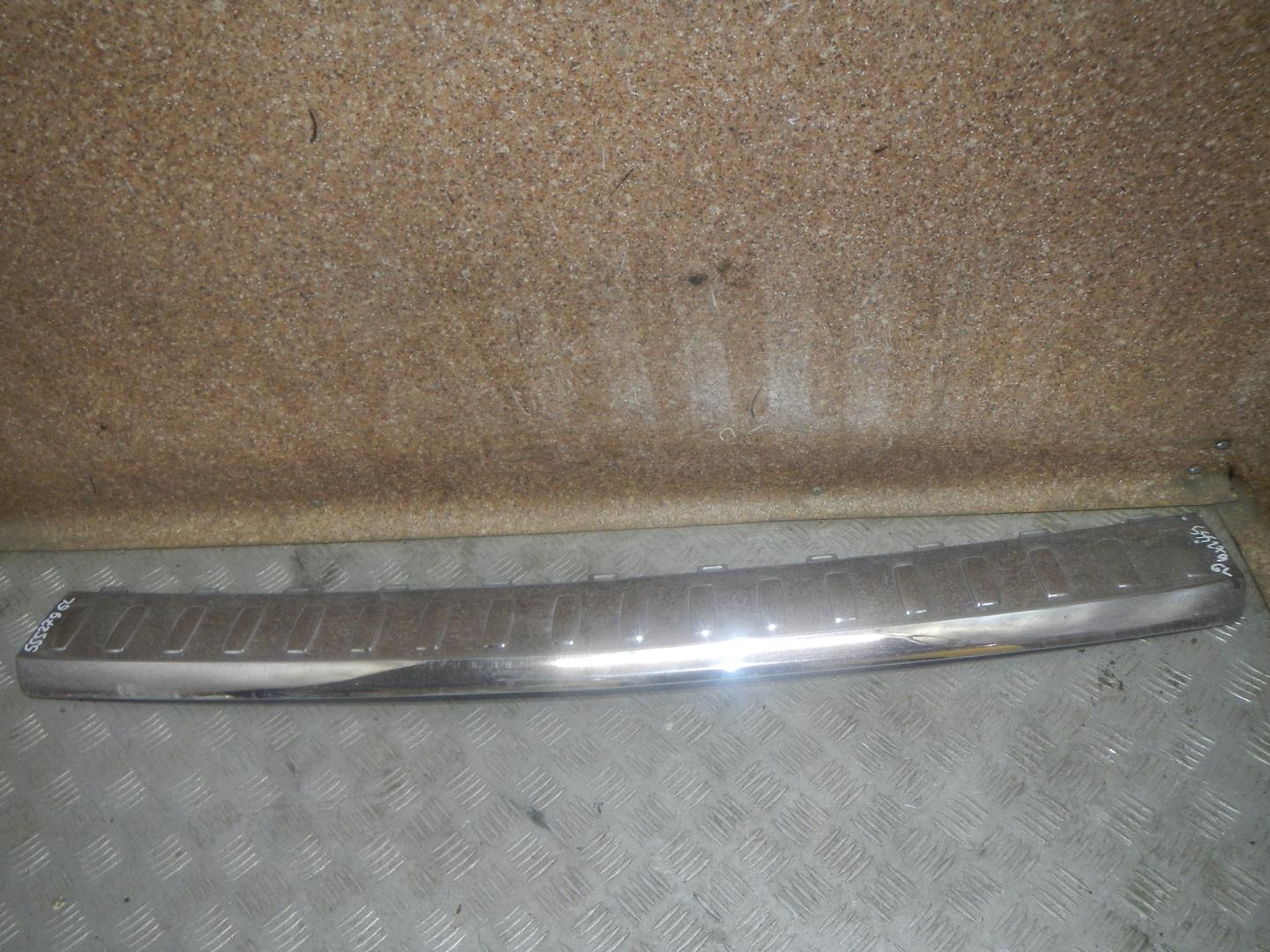 Накладка заднего бампера