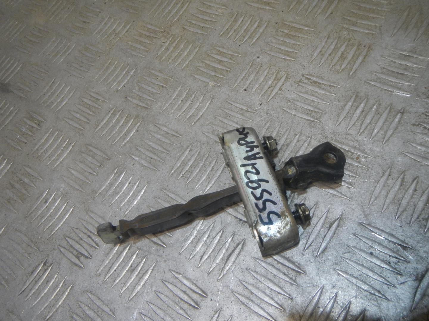 Ограничитель двери