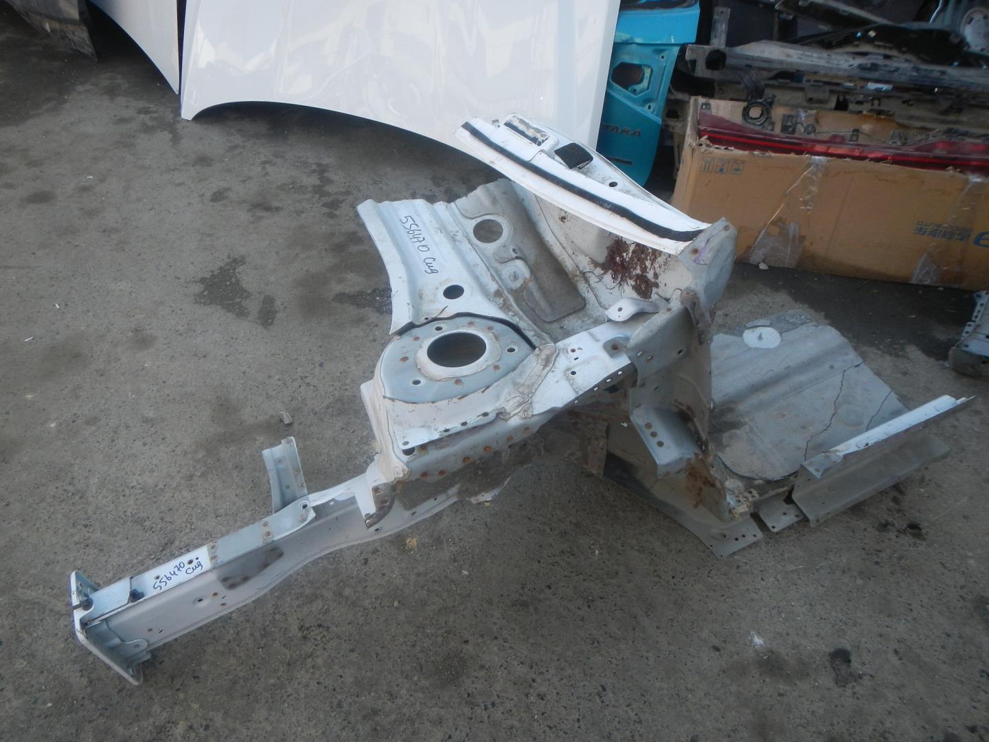 Лонжерон передний левый