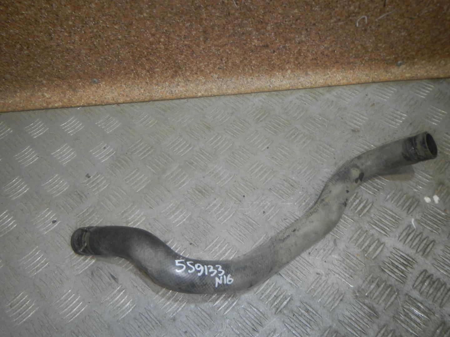 Патрубок радиатора