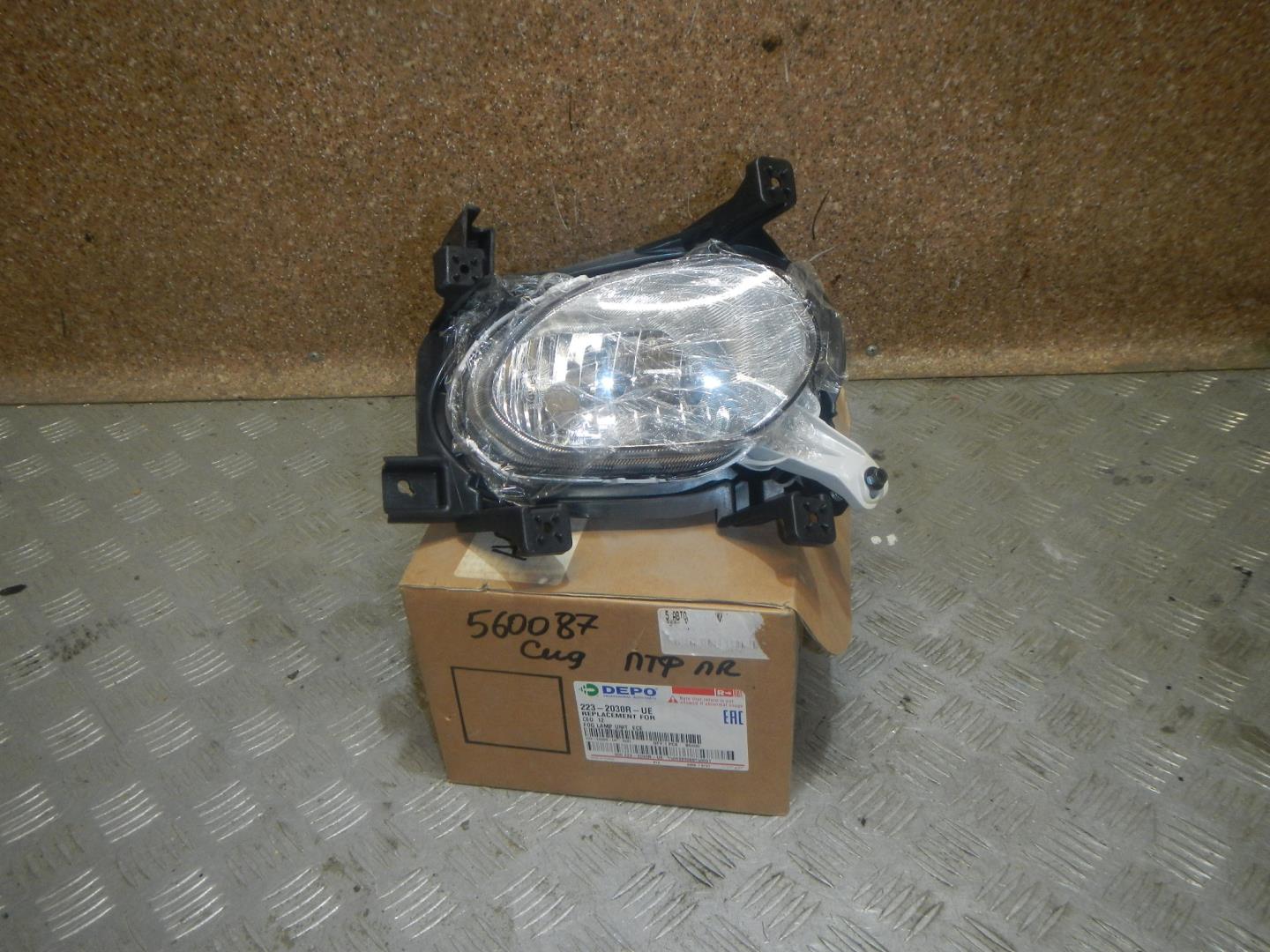 Фара противотуманная правая