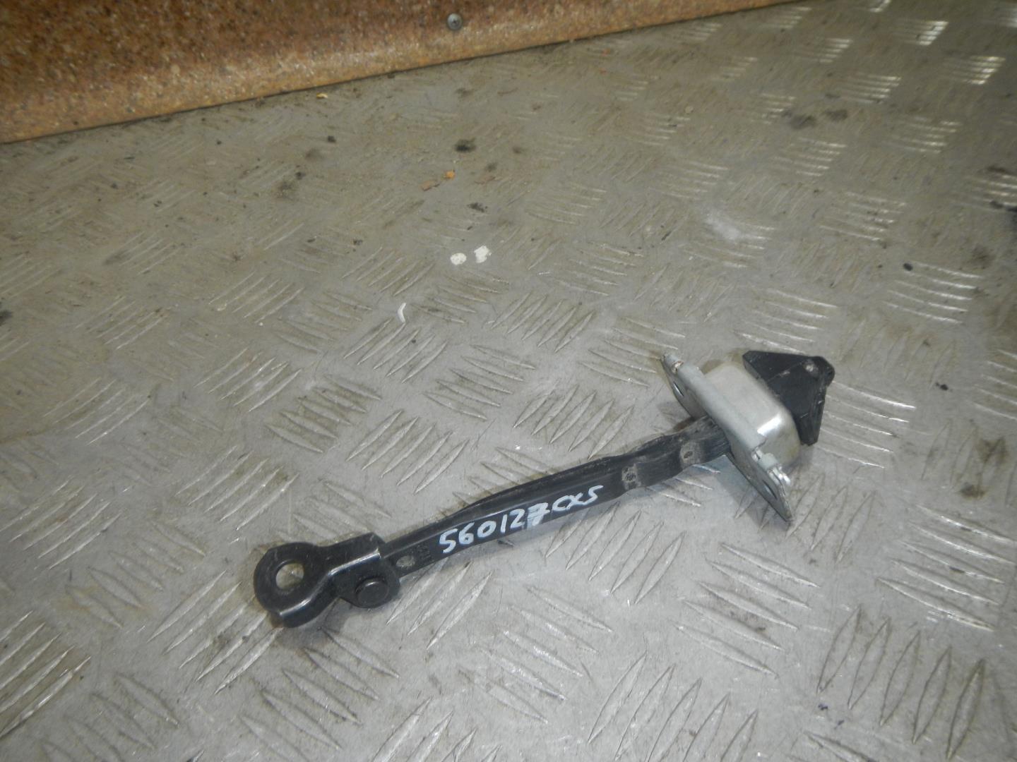 Ограничитель двери