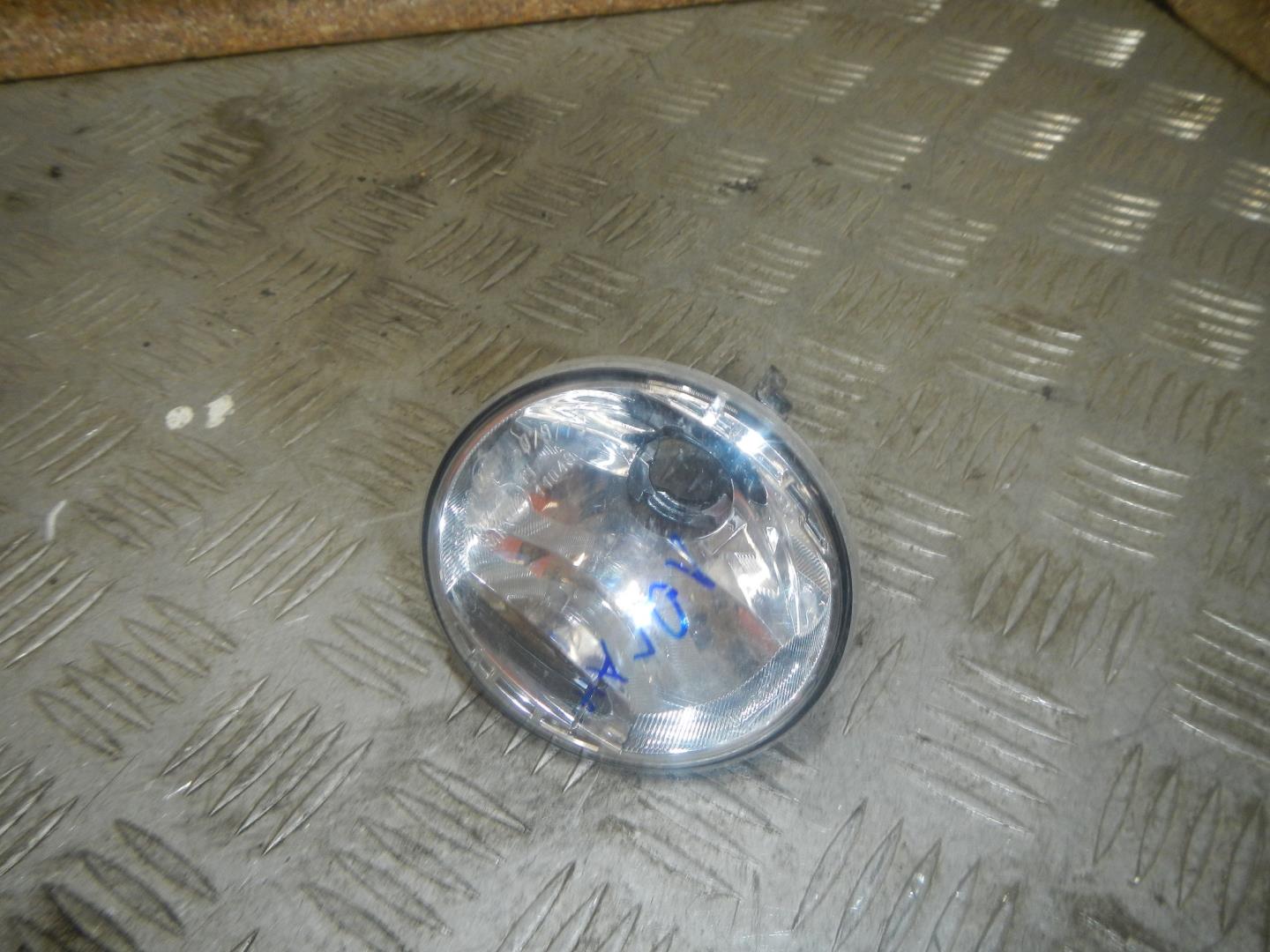 Фара противотуманная левая