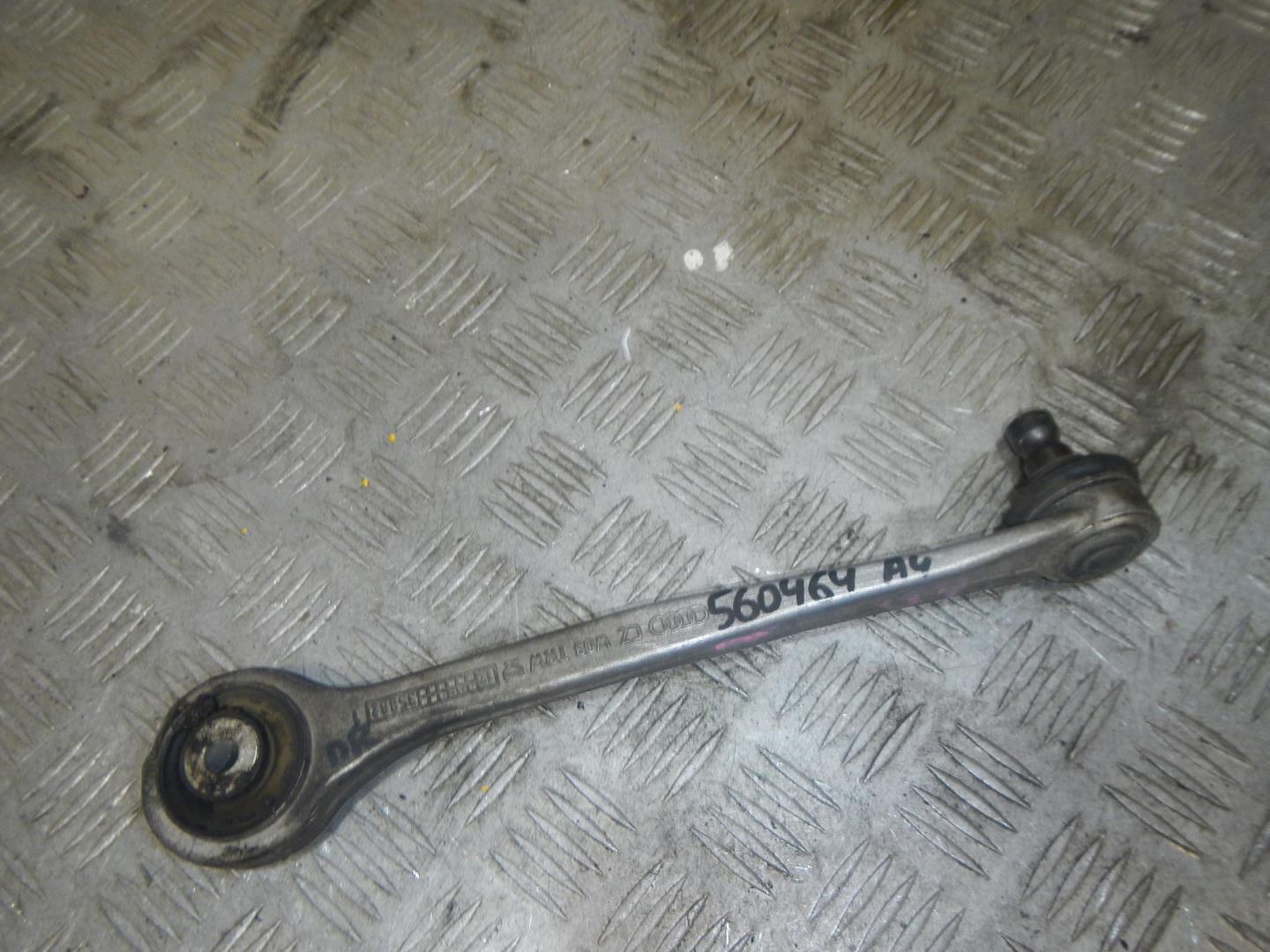 Рычаг передний верхний правый