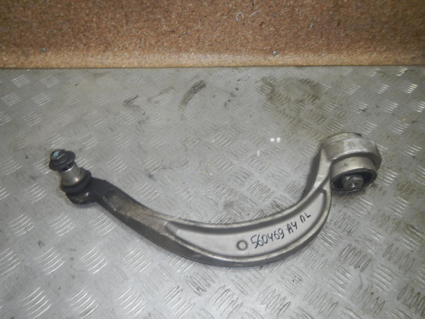 Рычаг передний левый