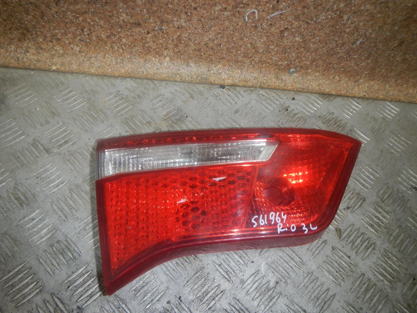 Фонарь задний внутренний левый