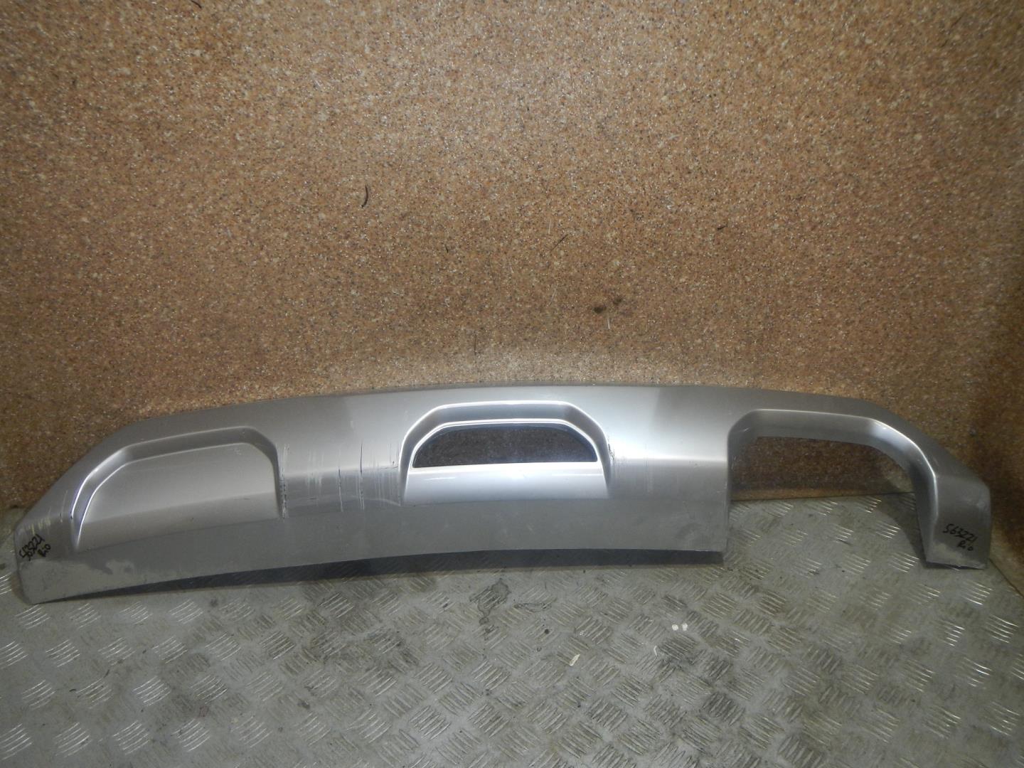 Накладка заднего бампера