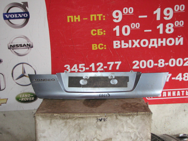 Накладка двери багажника