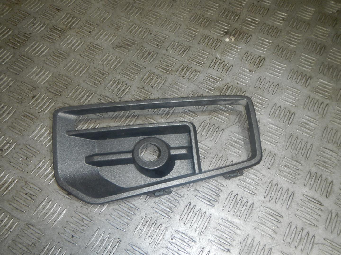 Накладка заднего бампера правая