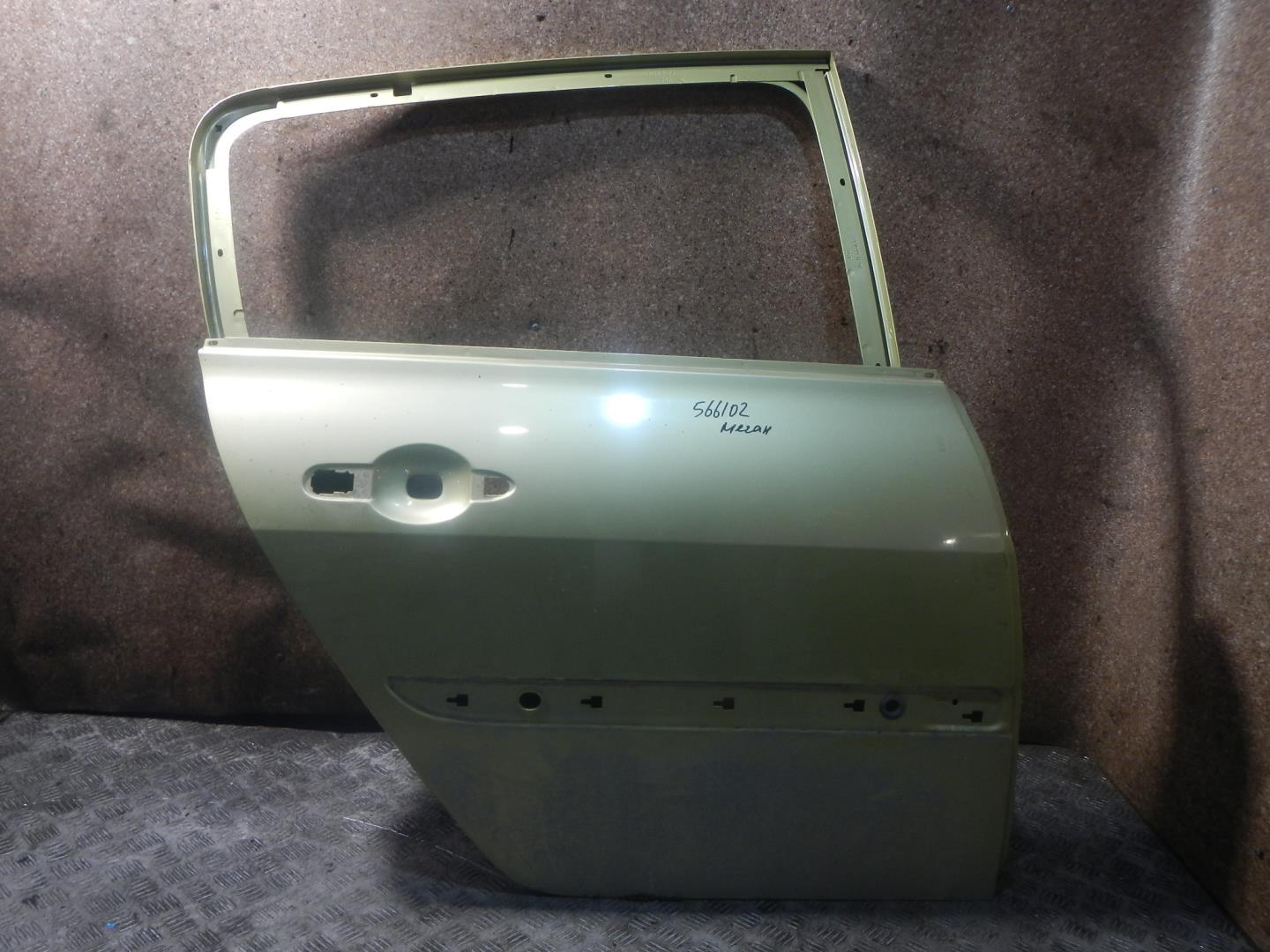 Дверь задняя правая