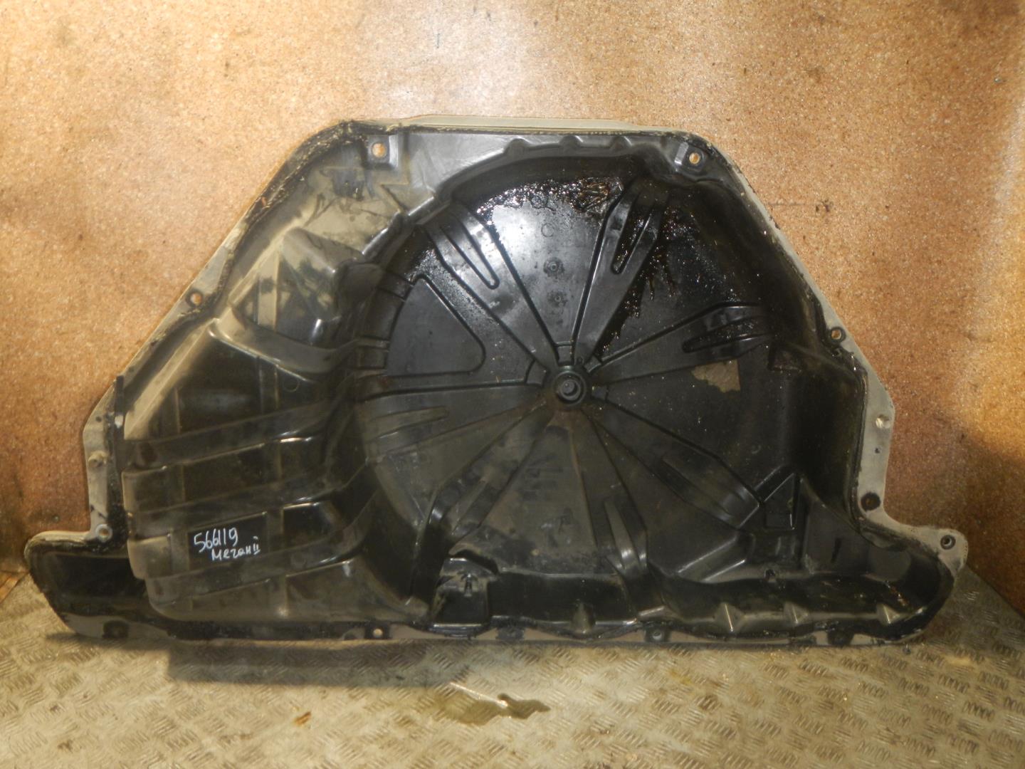 Ниша запасного колеса