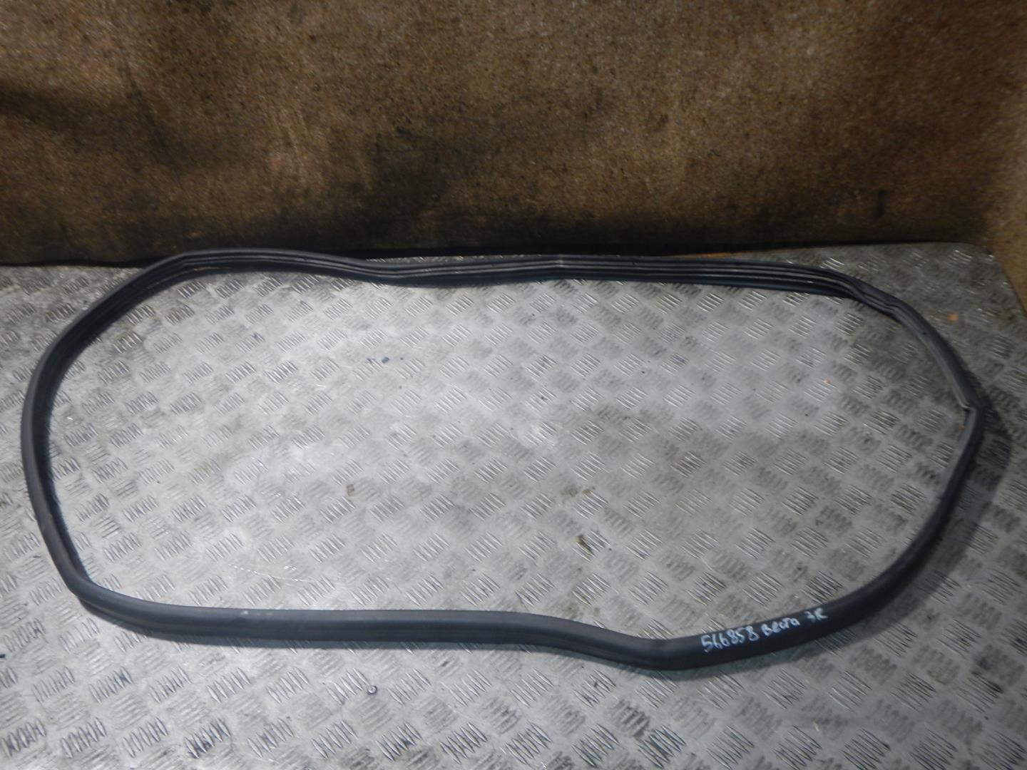 Уплотнитель двери