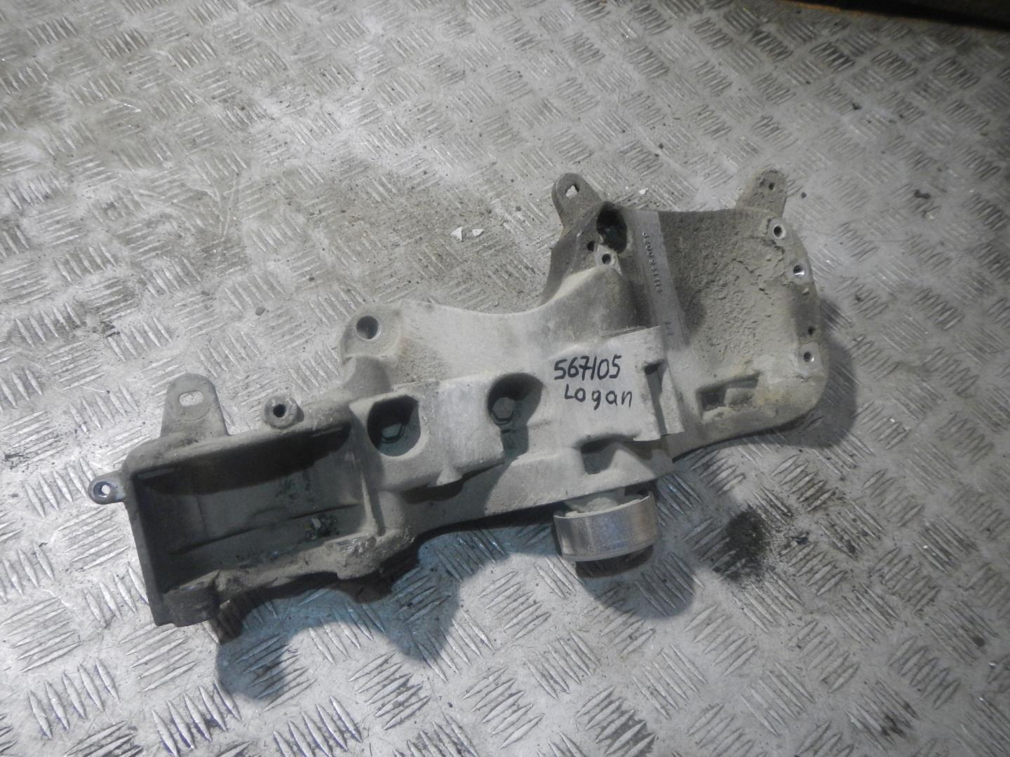 Кронштейн генератора