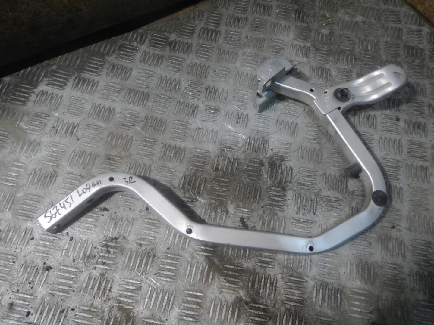 Петля крышки багажника