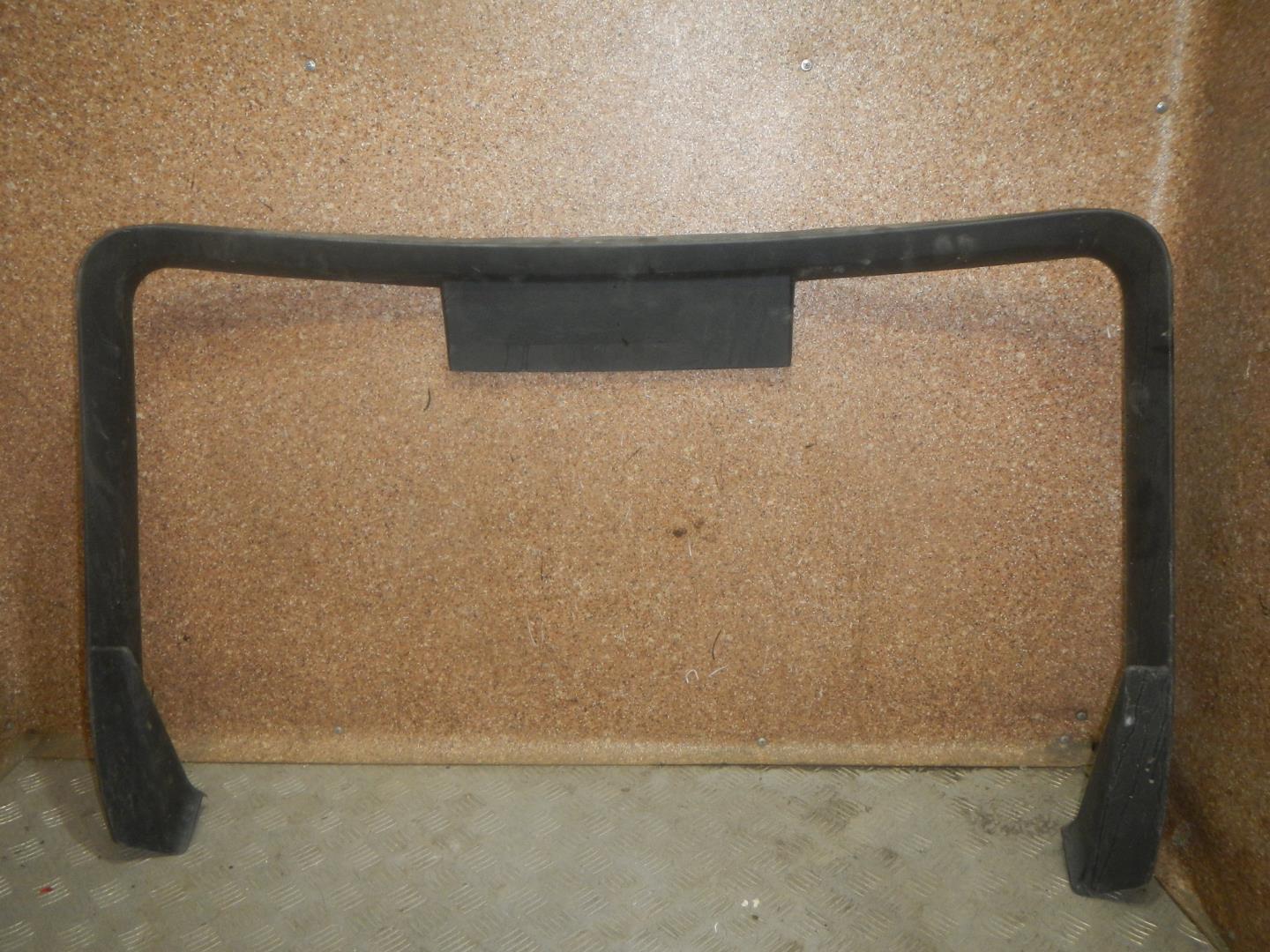 Обшивка двери багажника