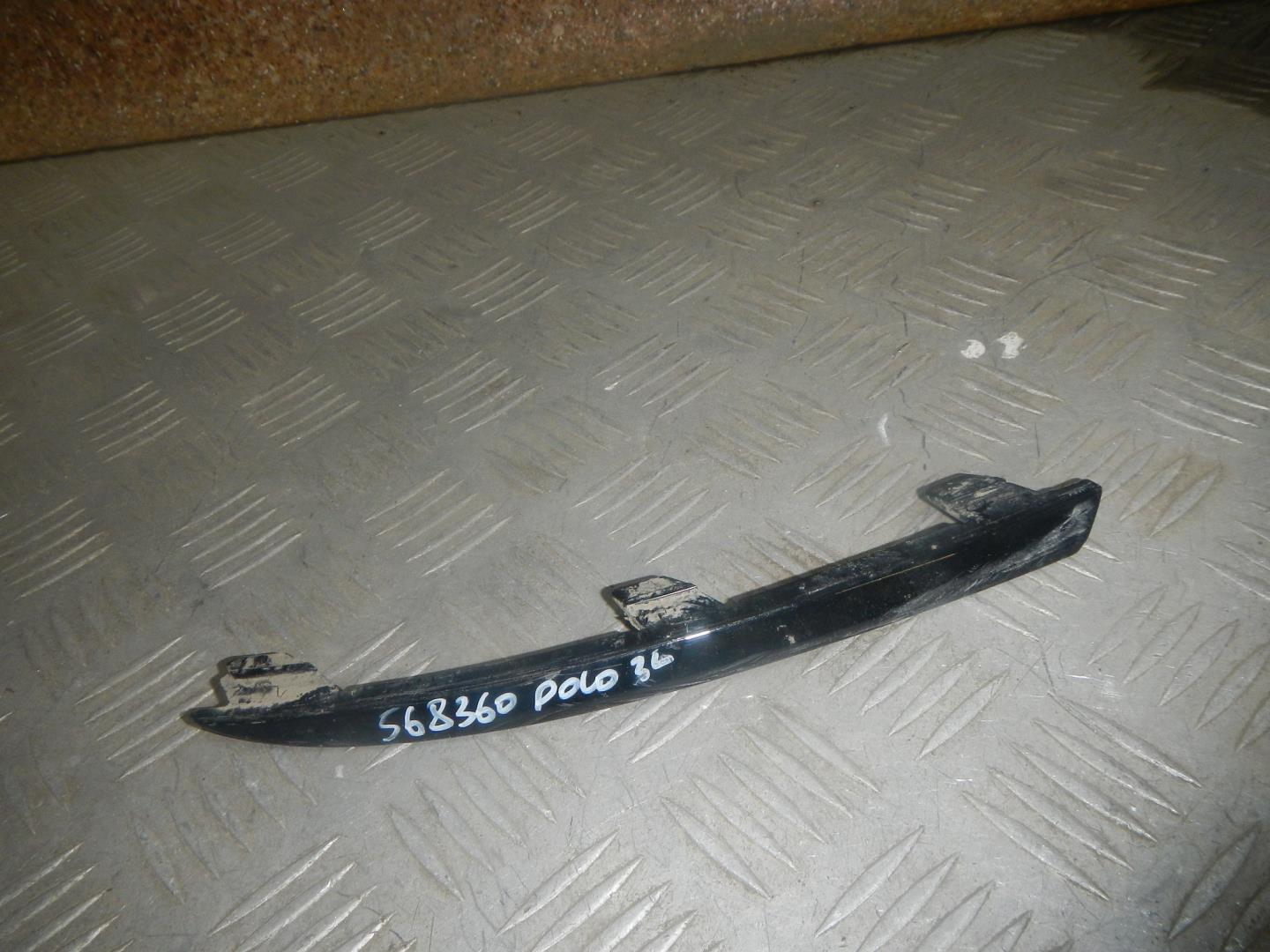 Молдинг заднего бампера