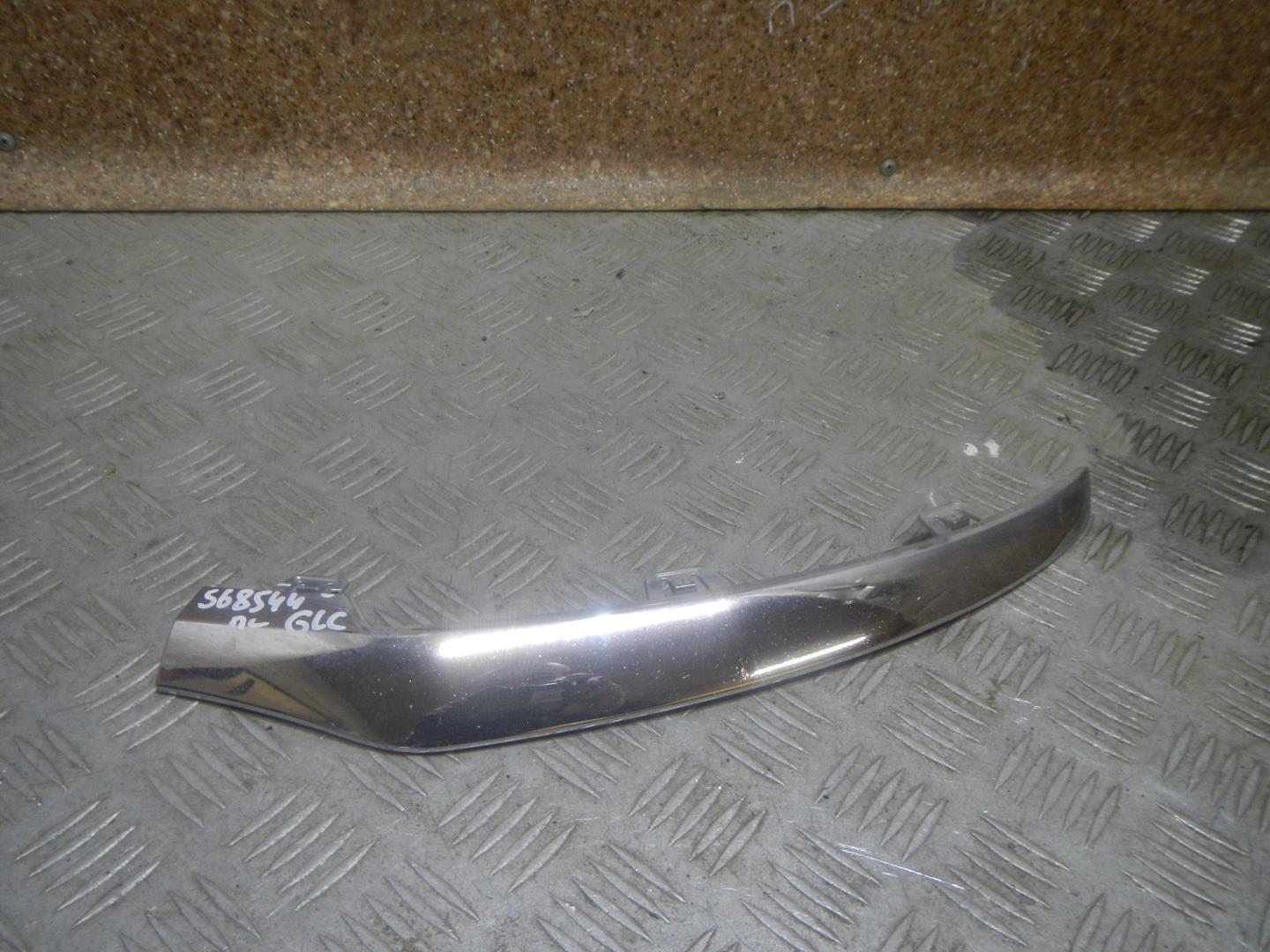 Молдинг переднего бампера левый