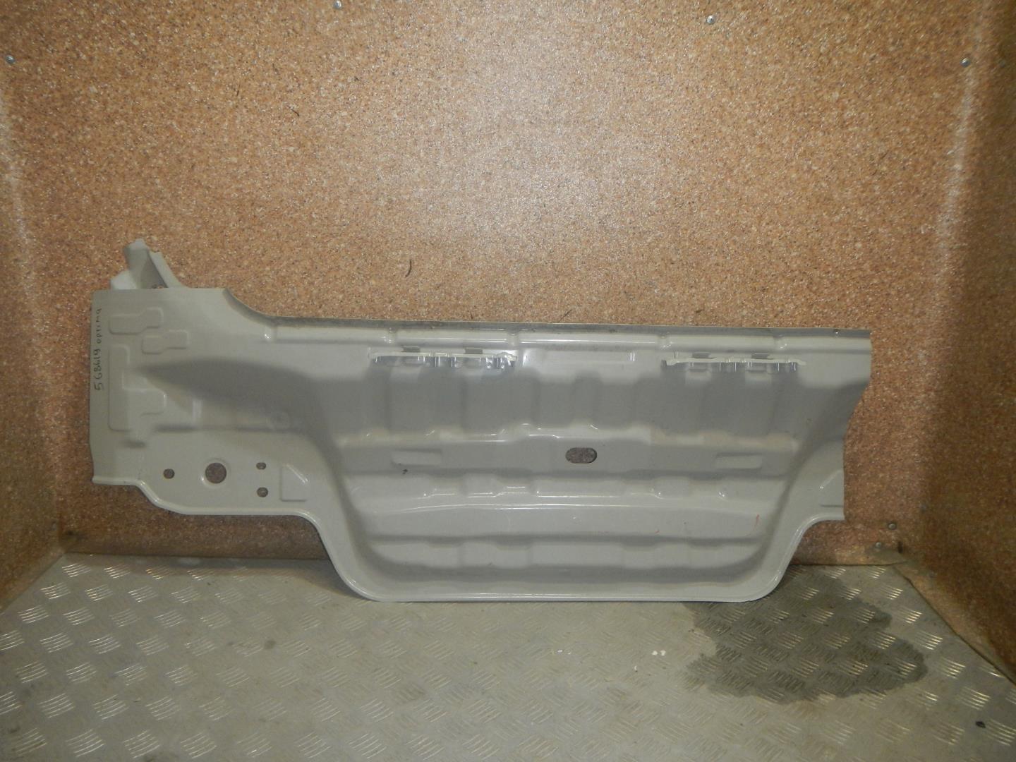 Панель задняя