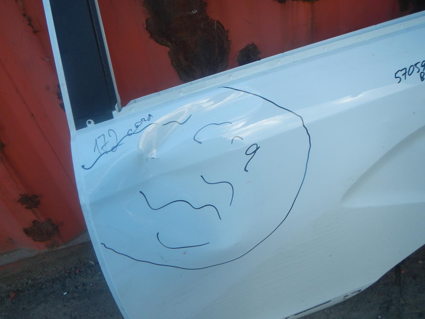 Дверь задняя левая