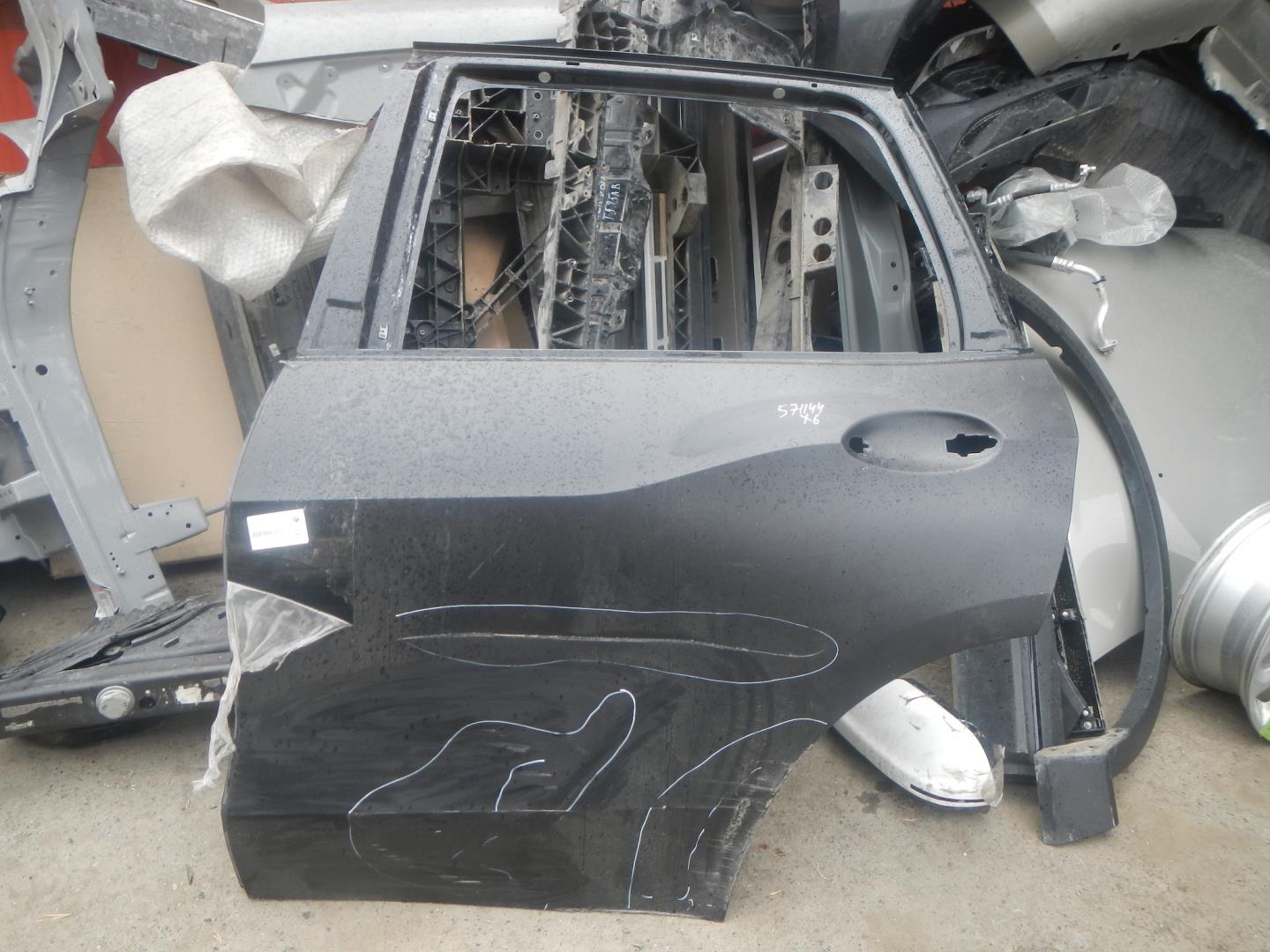 Дверь задняя левая