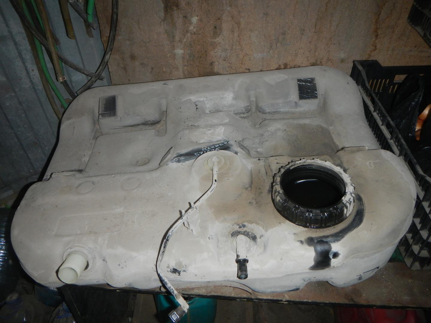 Бак топливный