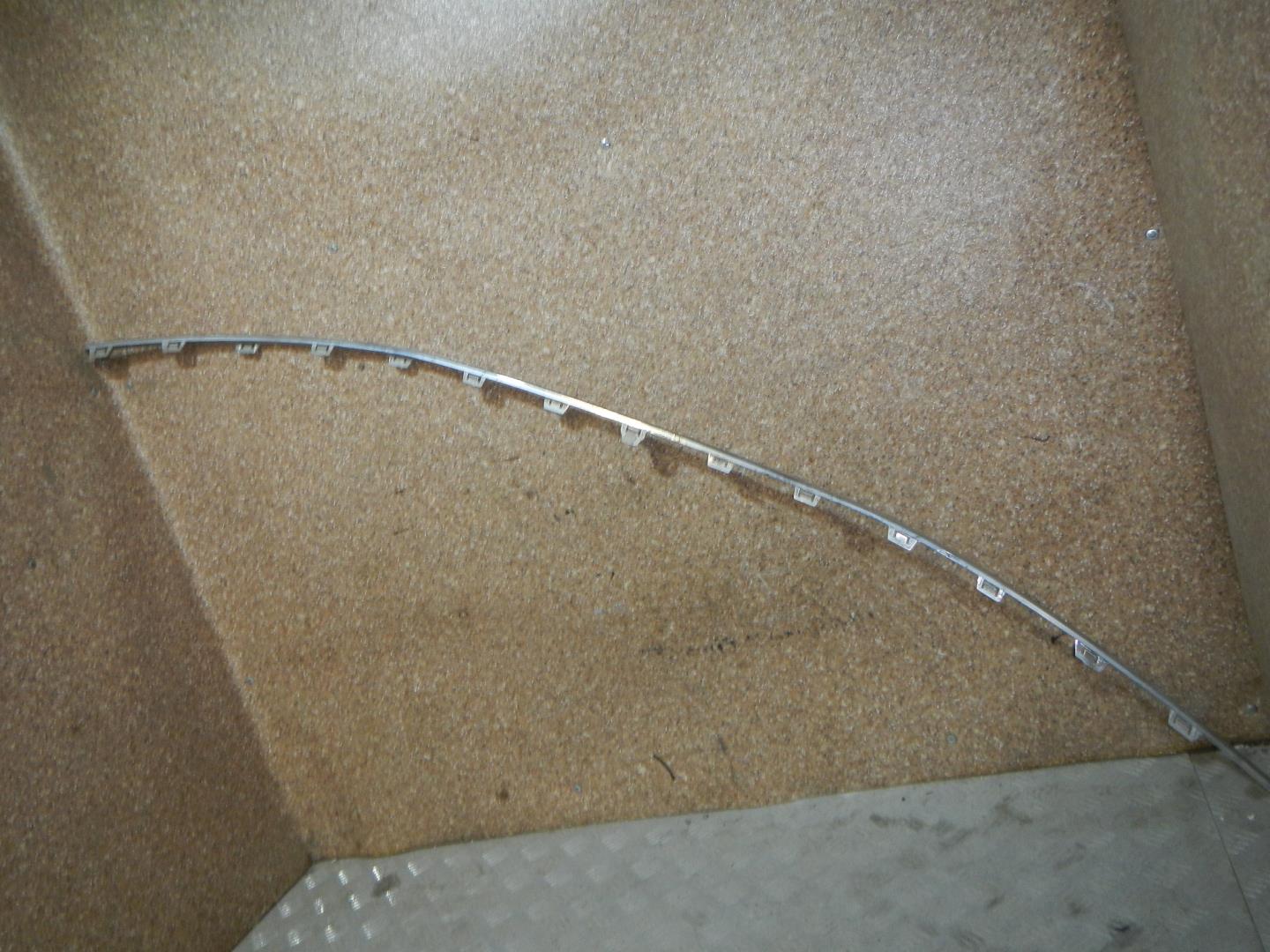 Молдинг заднего бампера