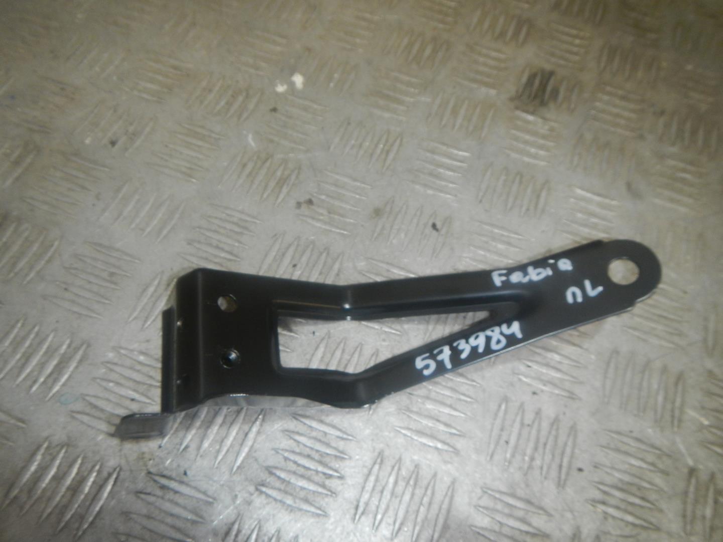 Кронштейн крепления крыла