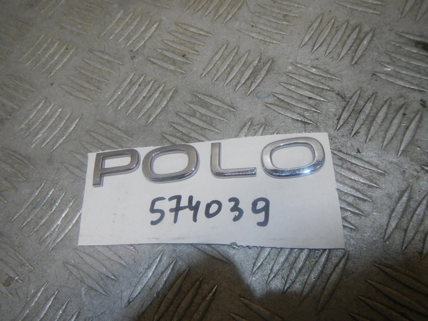 Эмблема на крышку багажника