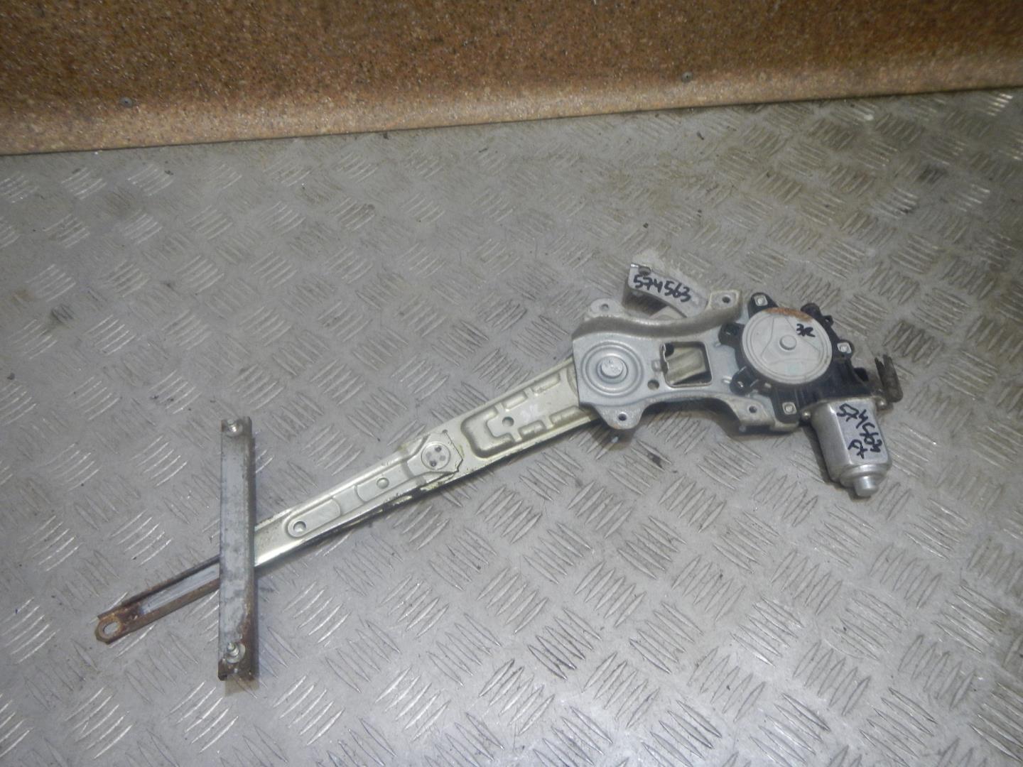 Стеклоподъемник электр. задний правый