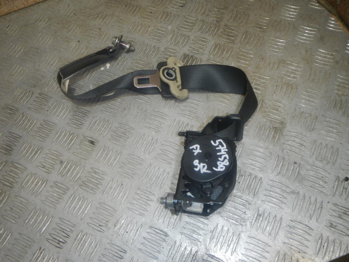 Ремень безопасности