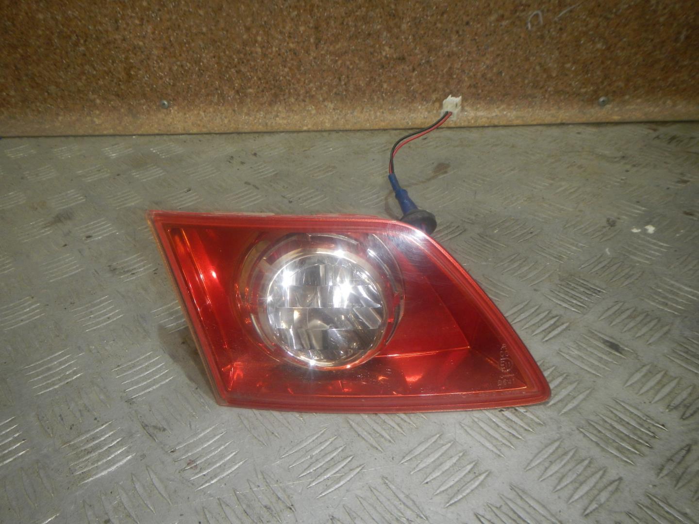 Фонарь задний внутренний левый