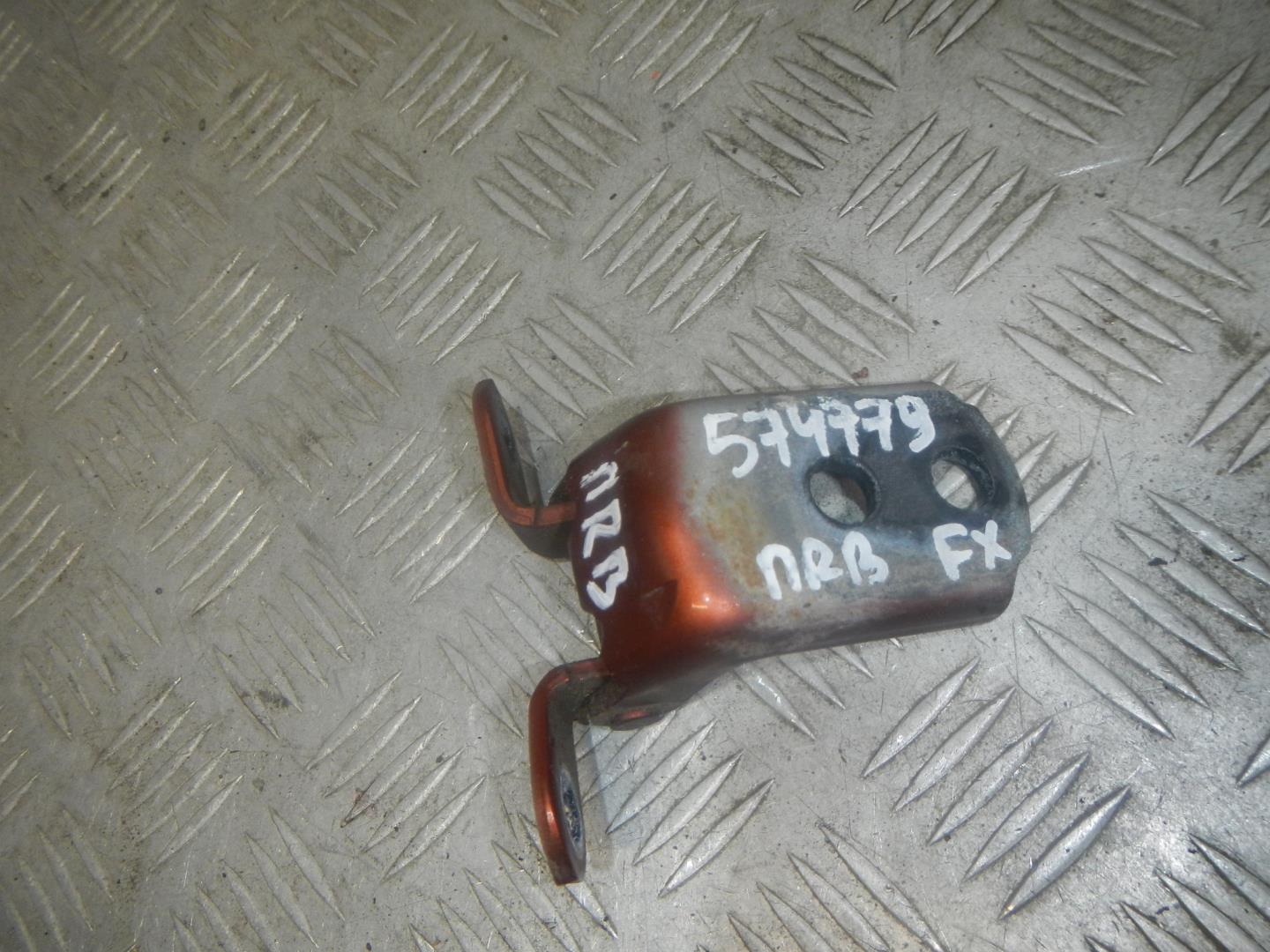 Петля двери передней правой верхняя