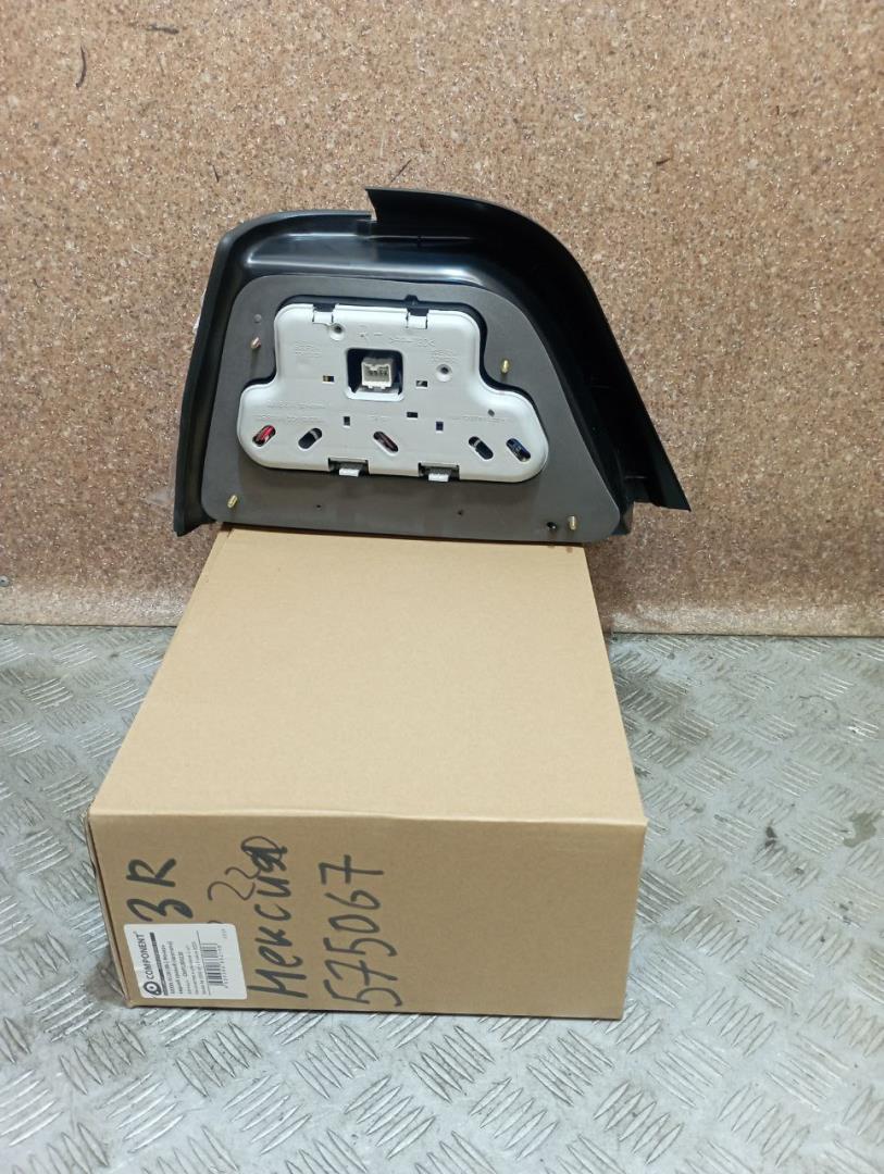 Фонарь задний правый