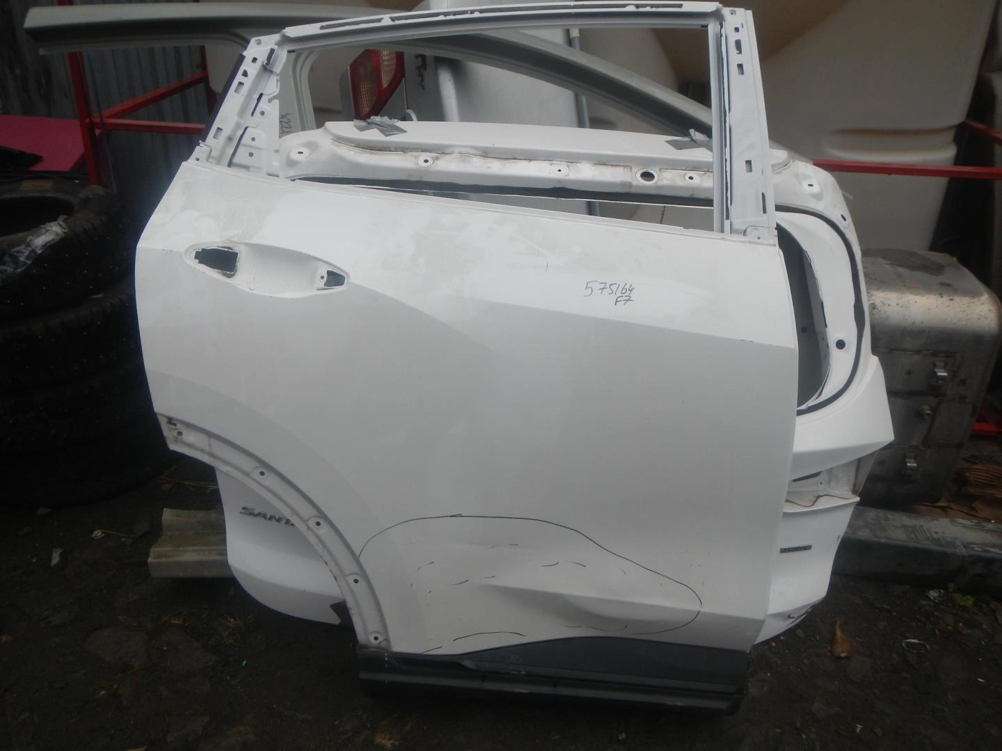 Дверь задняя правая