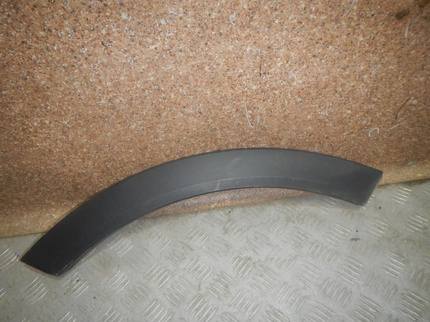 Накладка двери задней правой