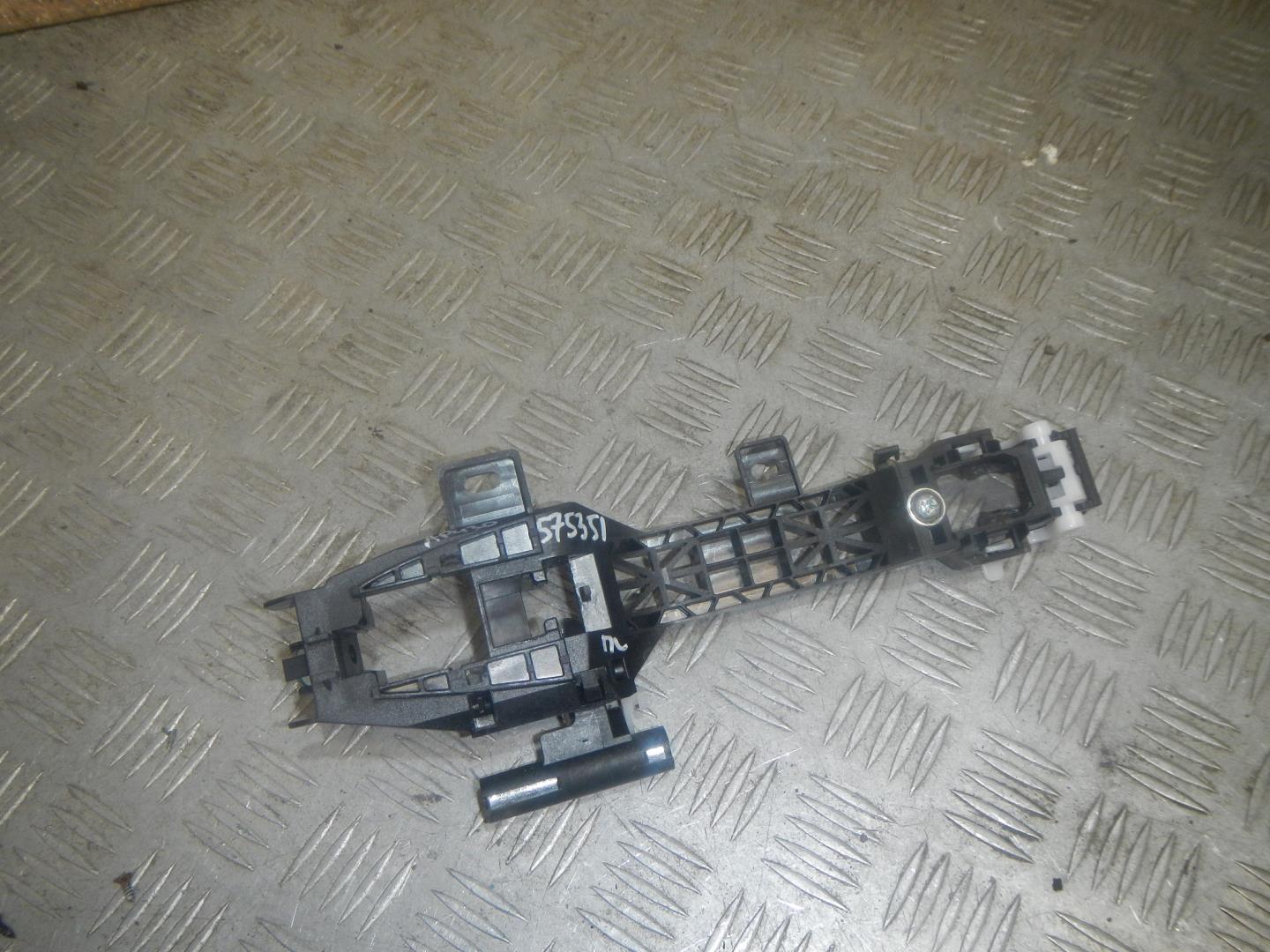 Кронштейн ручки