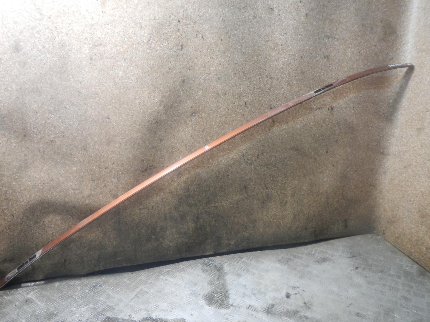 Молдинг крыши правый