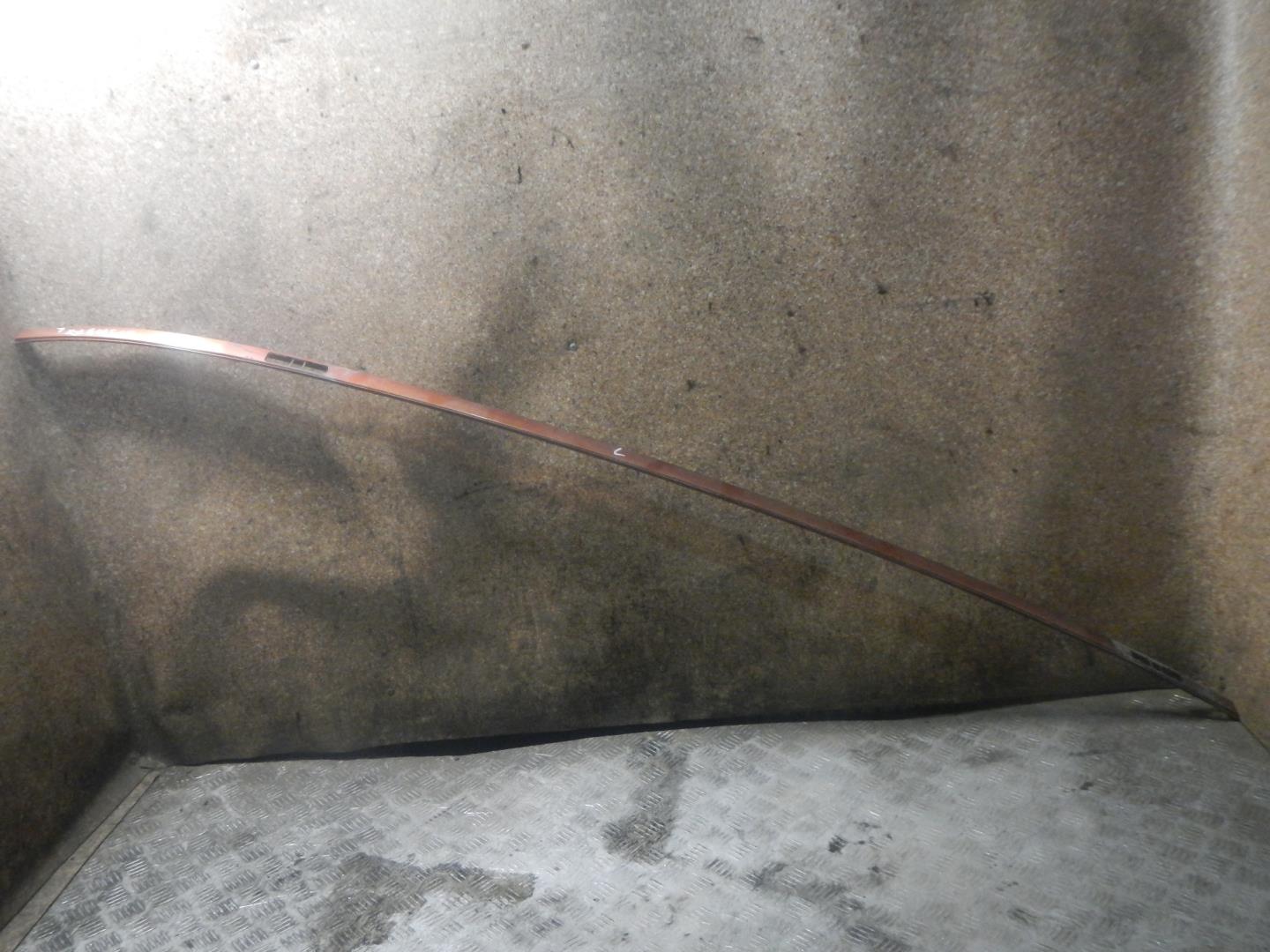 Молдинг крыши левый