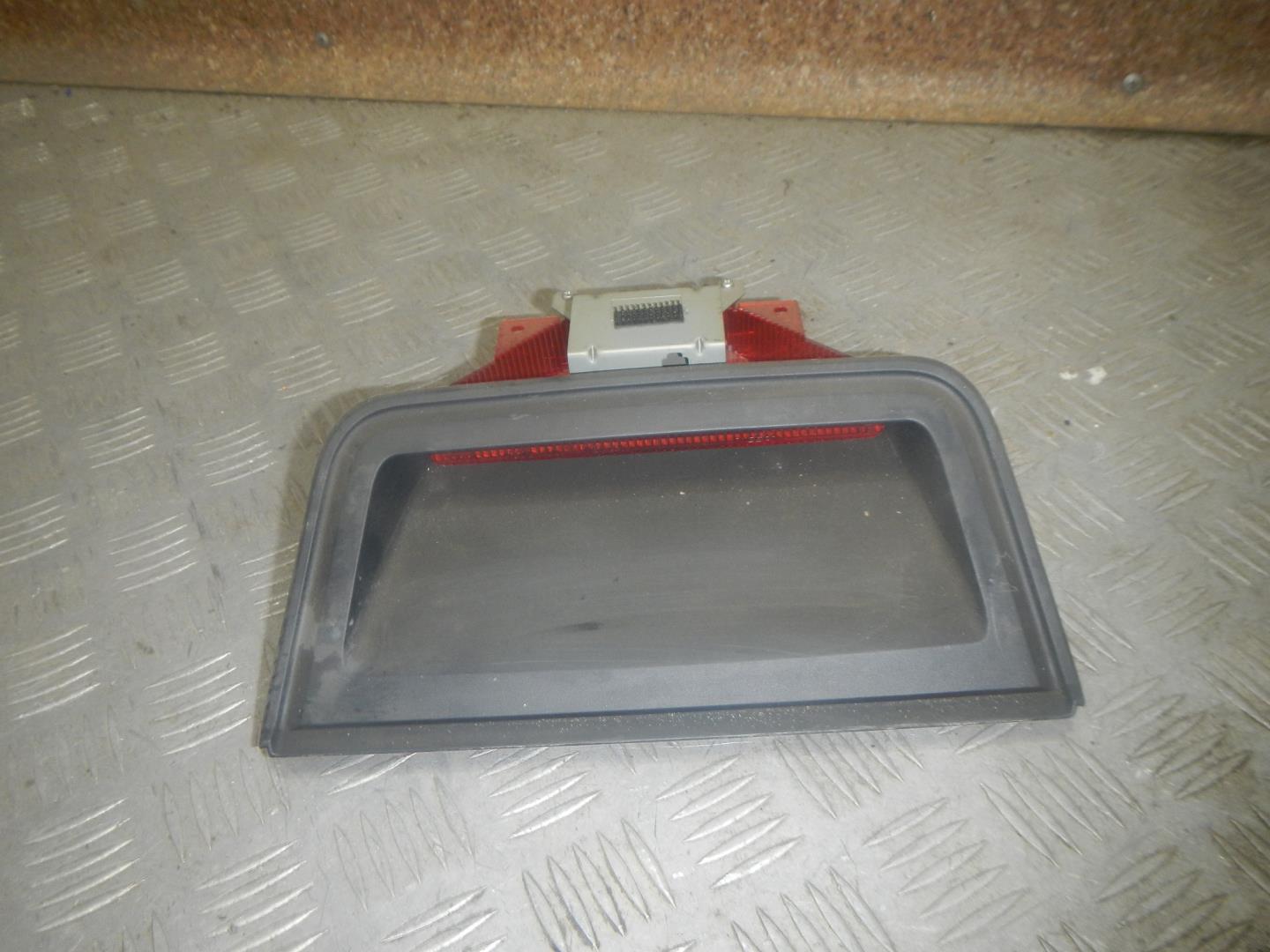 Фонарь задний (стоп сигнал)